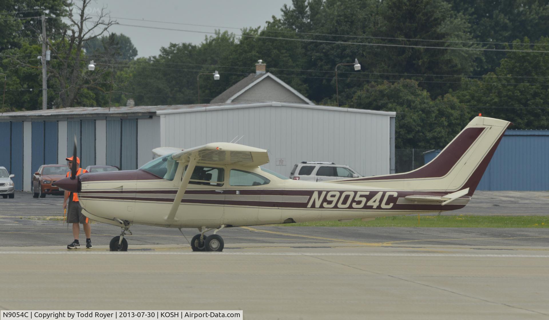 N9054C, 1978 Cessna R182 Skylane RG C/N R18200381, Airventure 2013