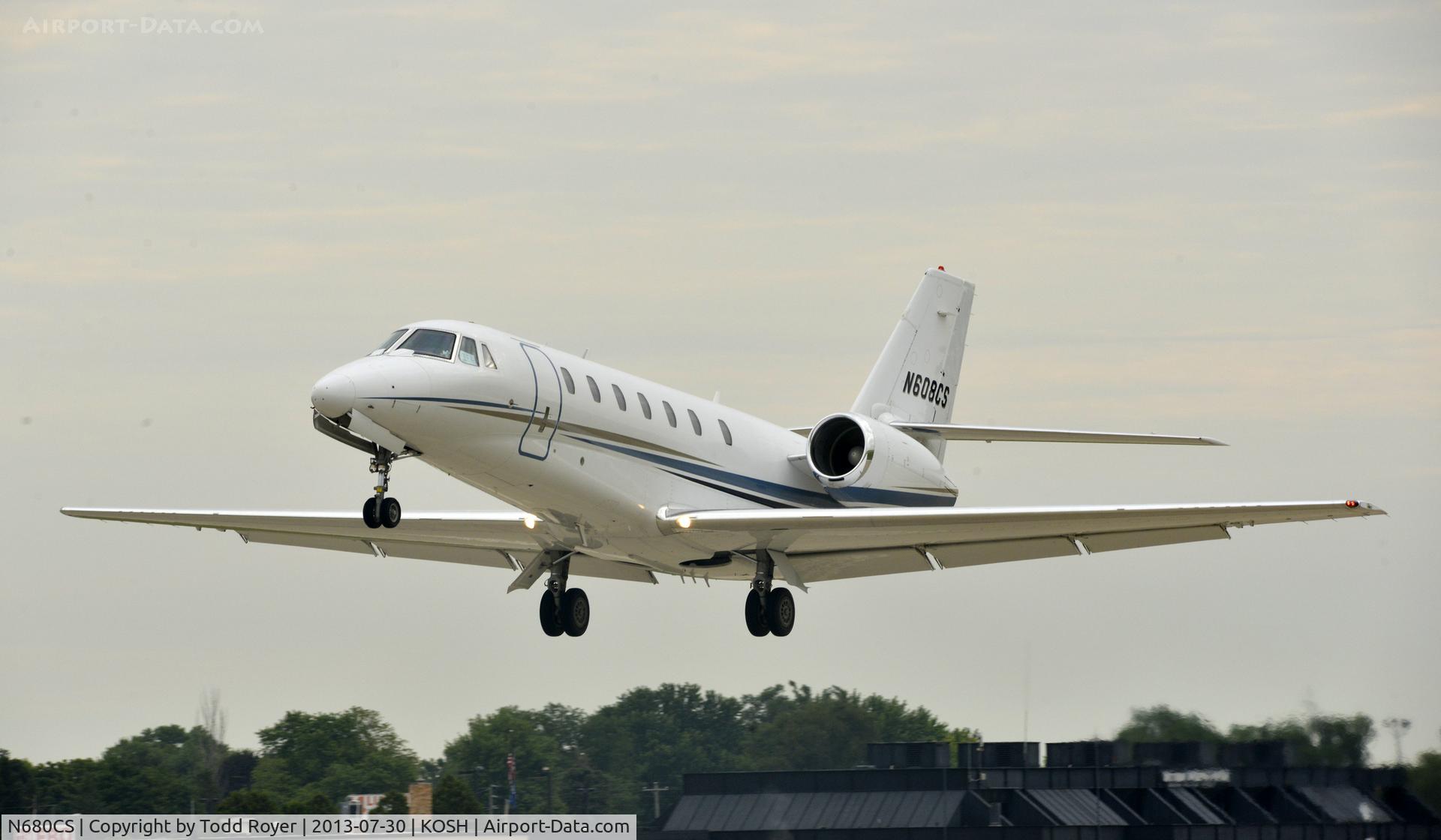 N680CS, 2002 Cessna 680 Citation Sovereign C/N 680-709, Airventure 2013