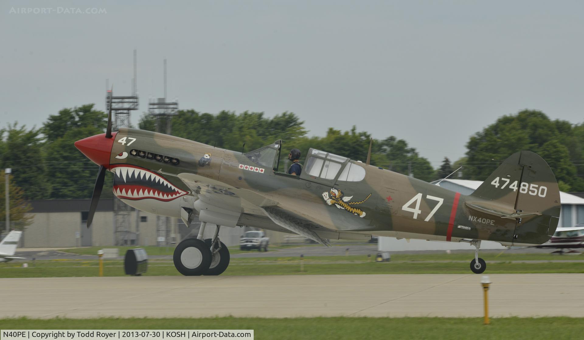N40PE, 1942 Curtiss P-40E C/N AK905, Airventure 2013