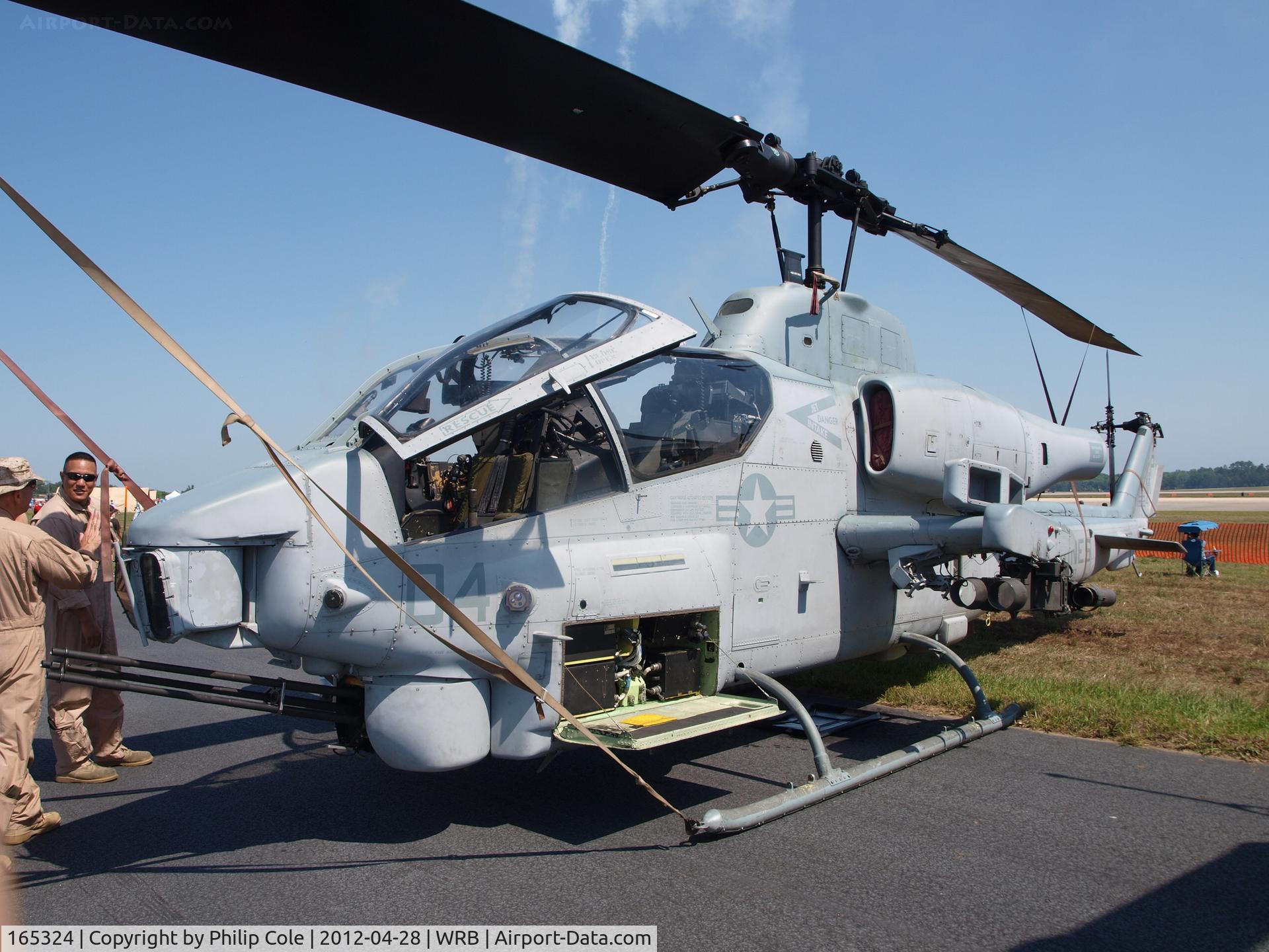 165324, Bell AH-1W Super Cobra C/N 26341, Warner Robins Airshow 2012