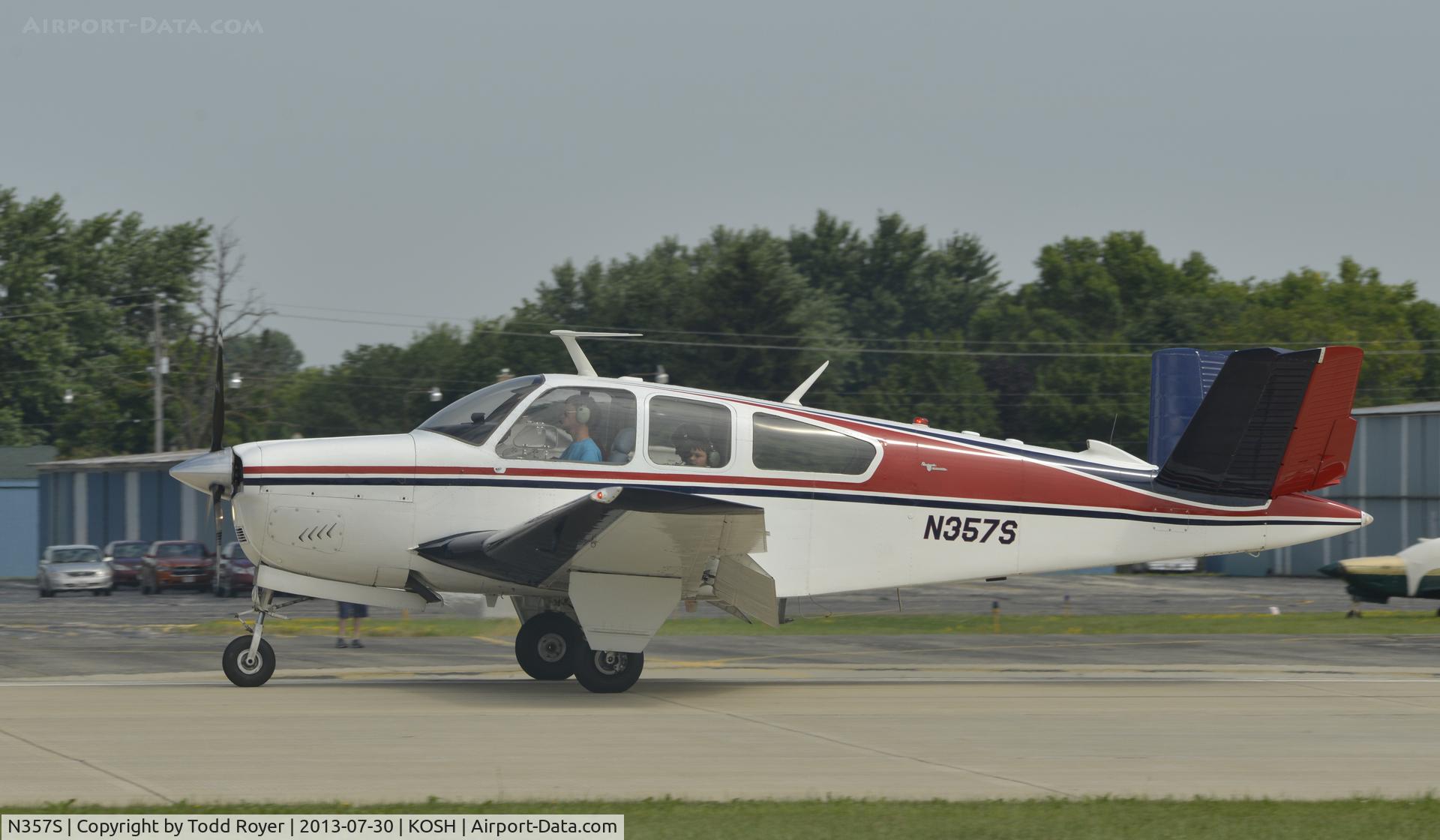 N357S, 1967 Beech V35A Bonanza C/N D-8679, Airventure 2013