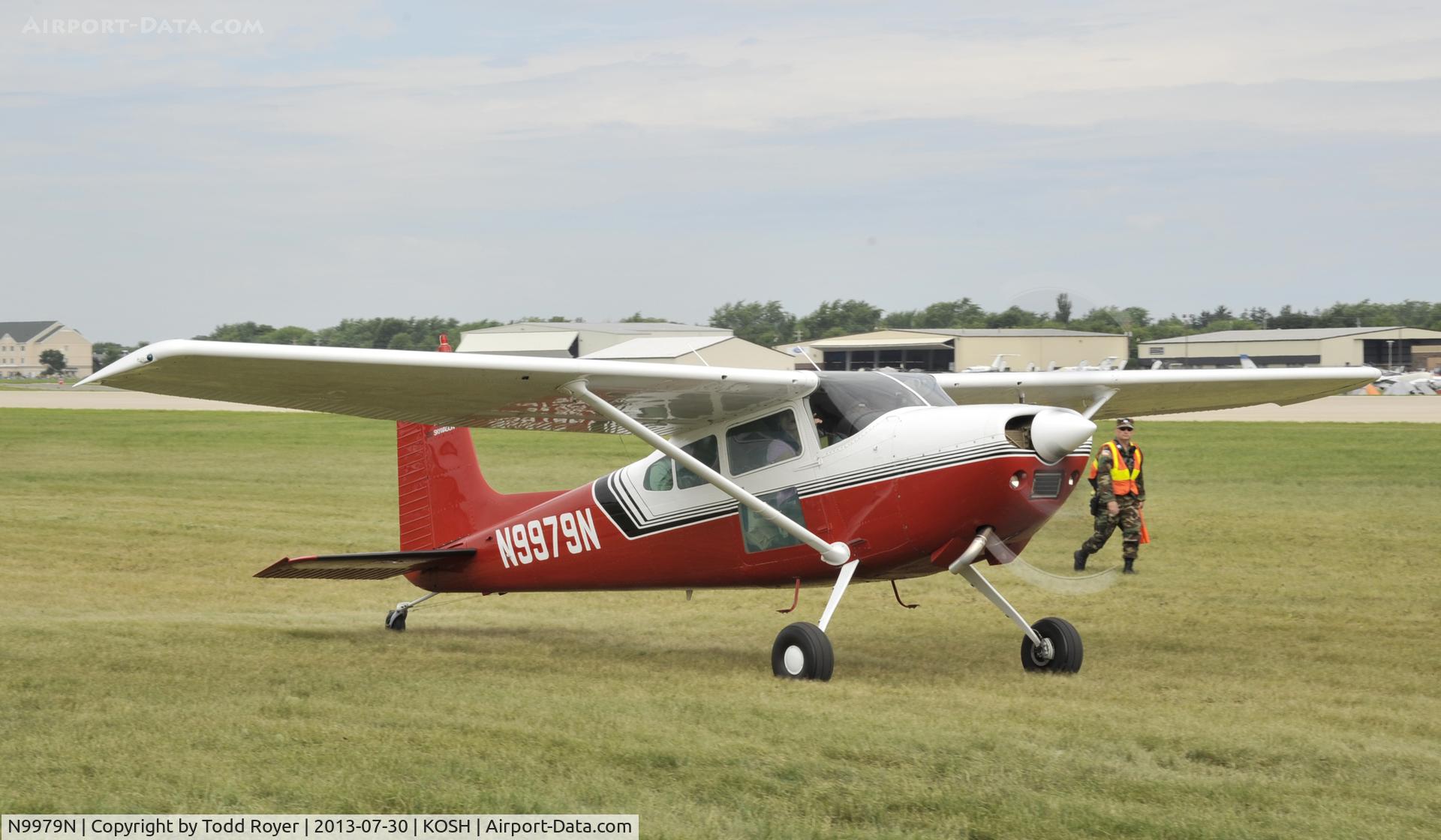 N9979N, 1975 Cessna 180J C/N 18052634, Airventure 2013