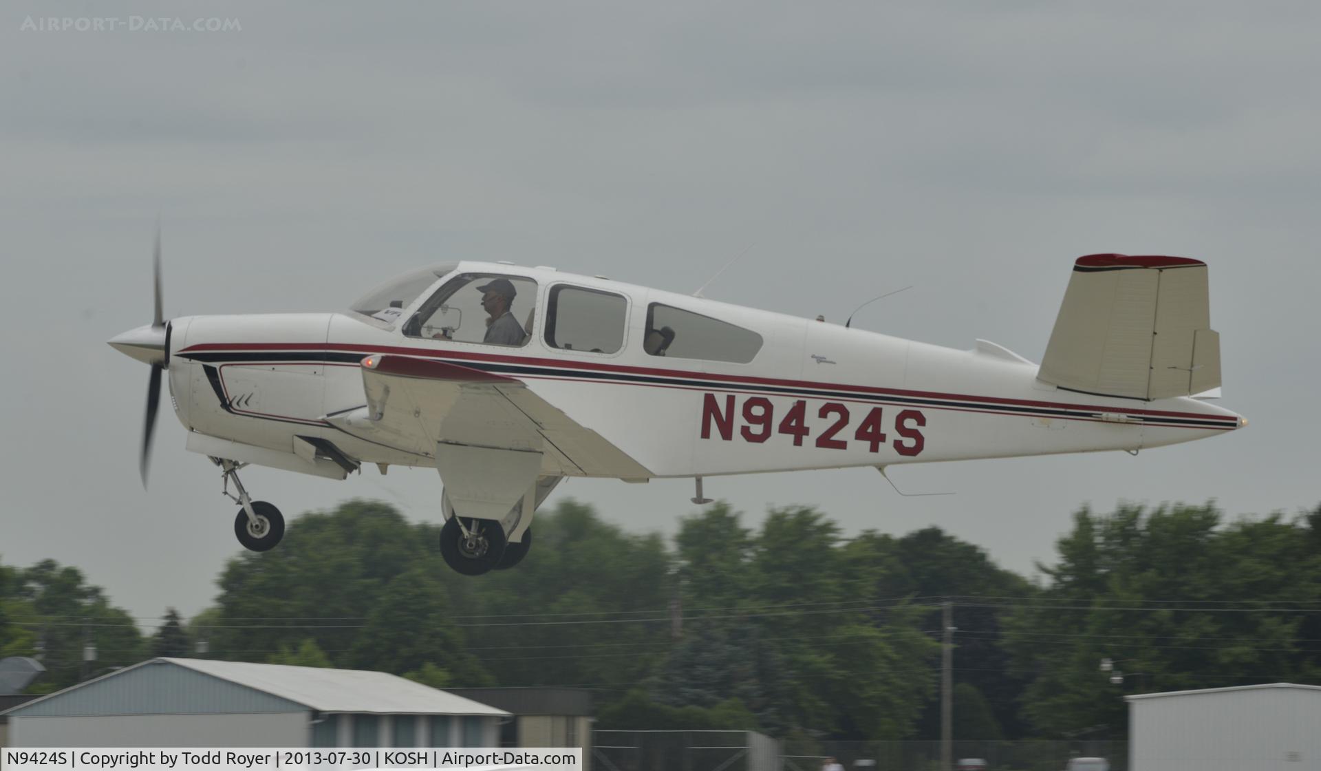 N9424S, 1965 Beech V35 Bonanza C/N D-8022, Airventure 2013