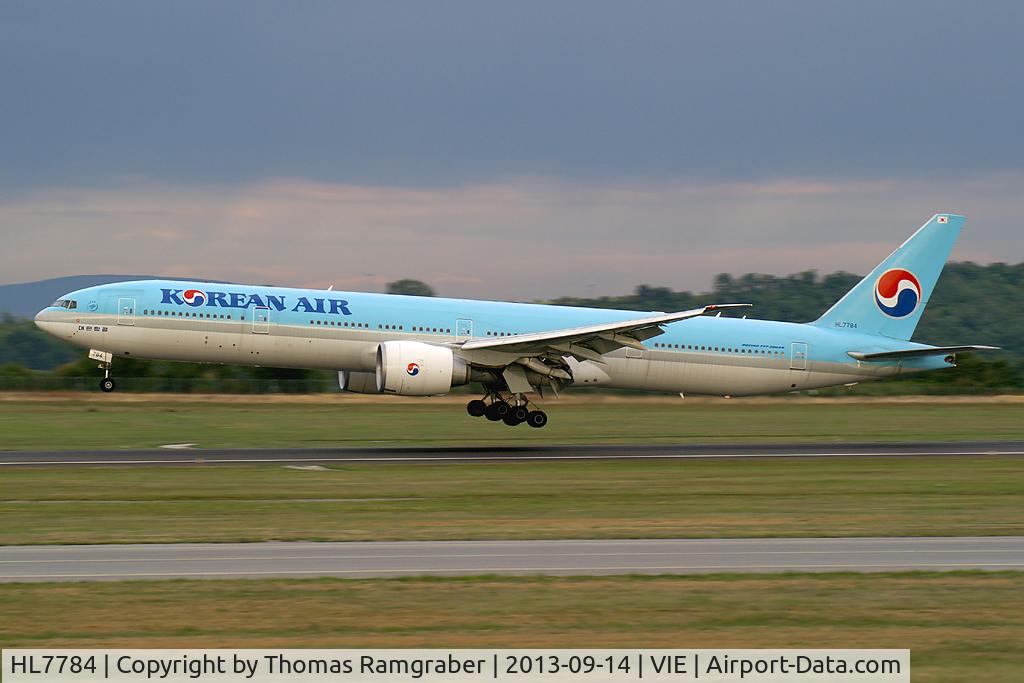 HL7784, 2009 Boeing 777-3B5/ER C/N 37136, Korean Air Boeing 777-300