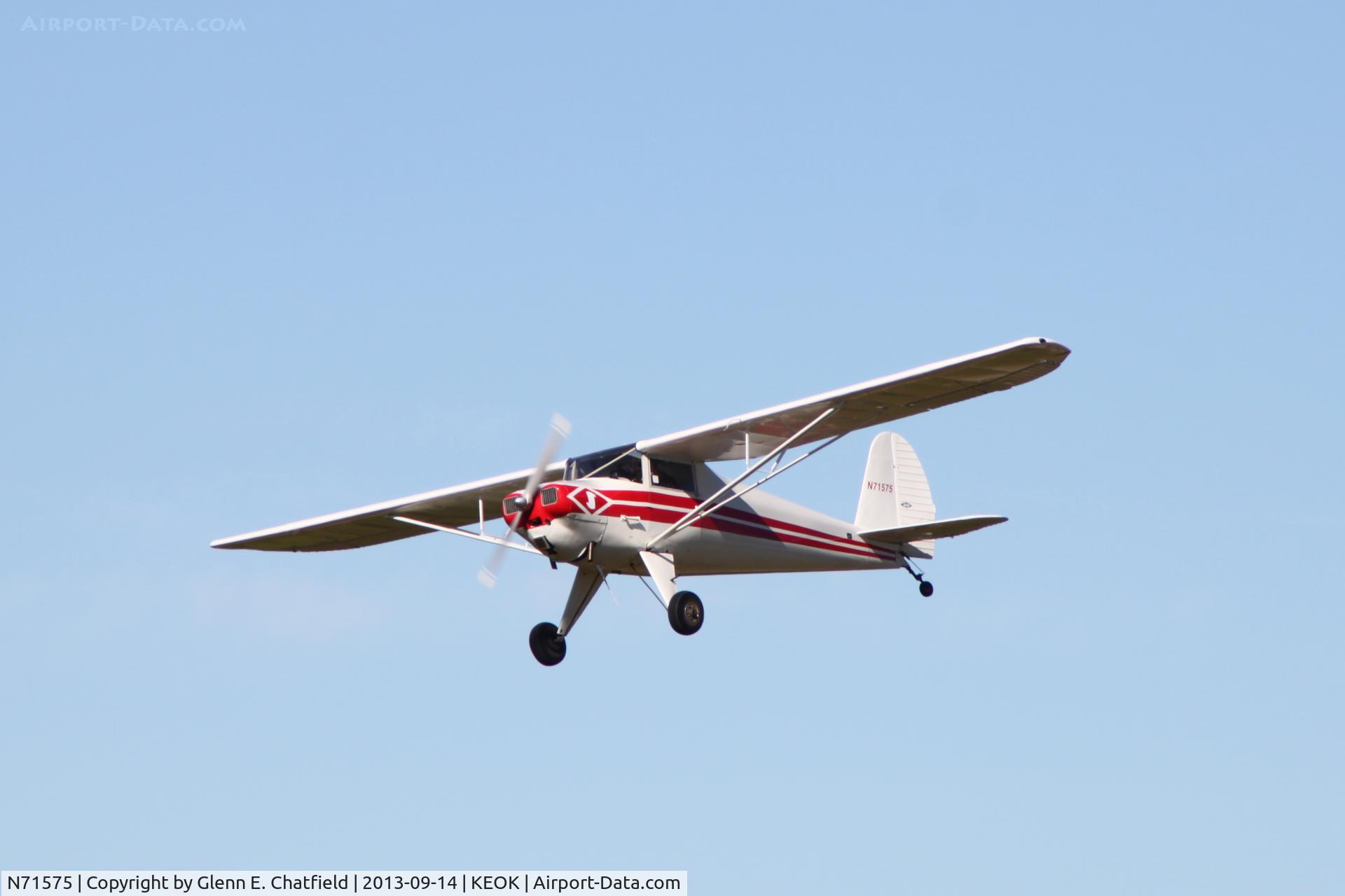 N71575, 1946 Luscombe 8A C/N 3002, Over the runway on final