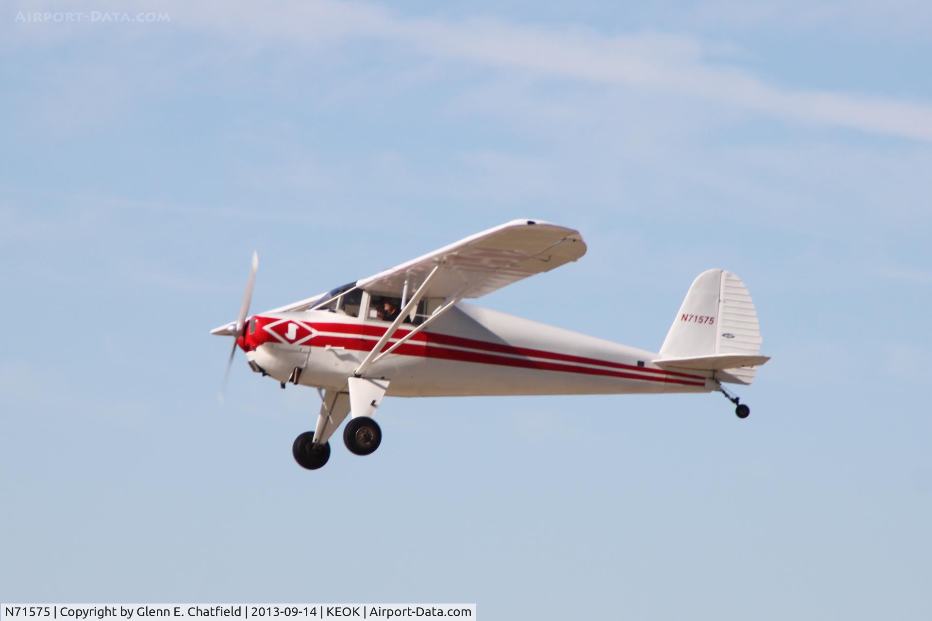 N71575, 1946 Luscombe 8A C/N 3002, Over the runway on final