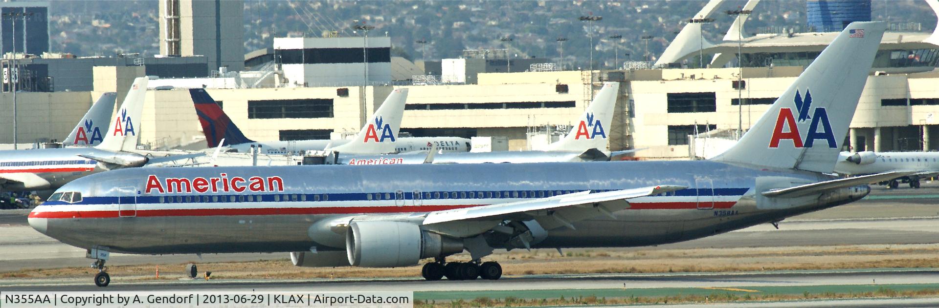 N355AA, 1988 Boeing 767-323/ER C/N 24036, American Airlines, seen here shortly after landing at Los Angeles Int´l(KLAX)