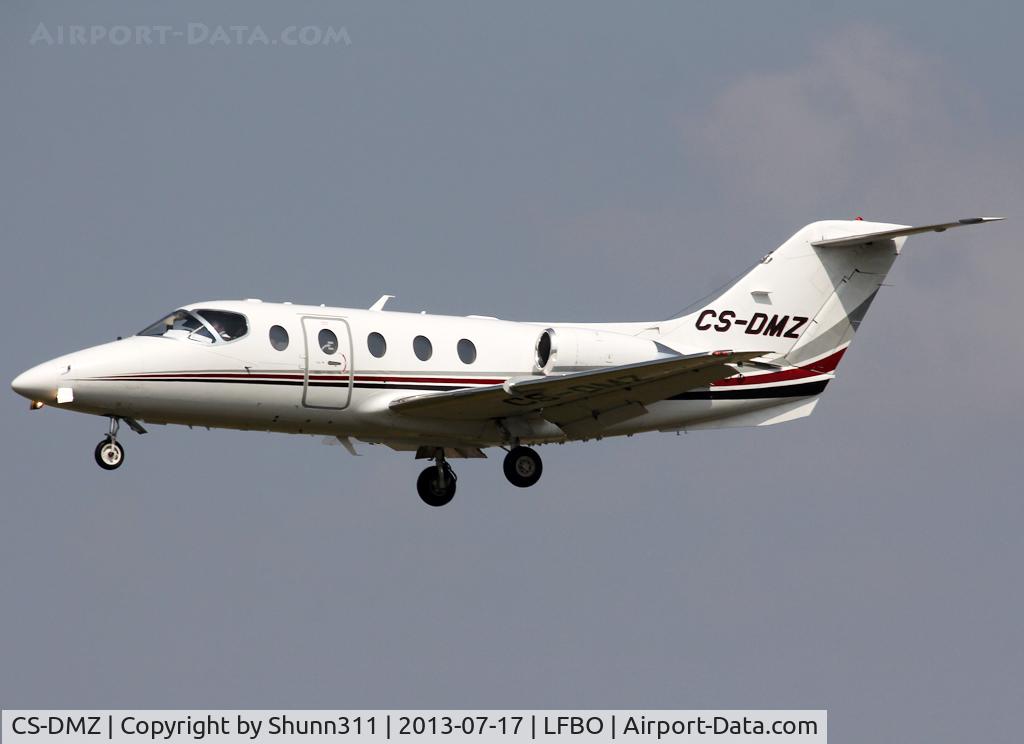 CS-DMZ, 2008 Hawker Beechcraft 400A Beechjet Beechjet C/N RK-559, Landing rwy 32L