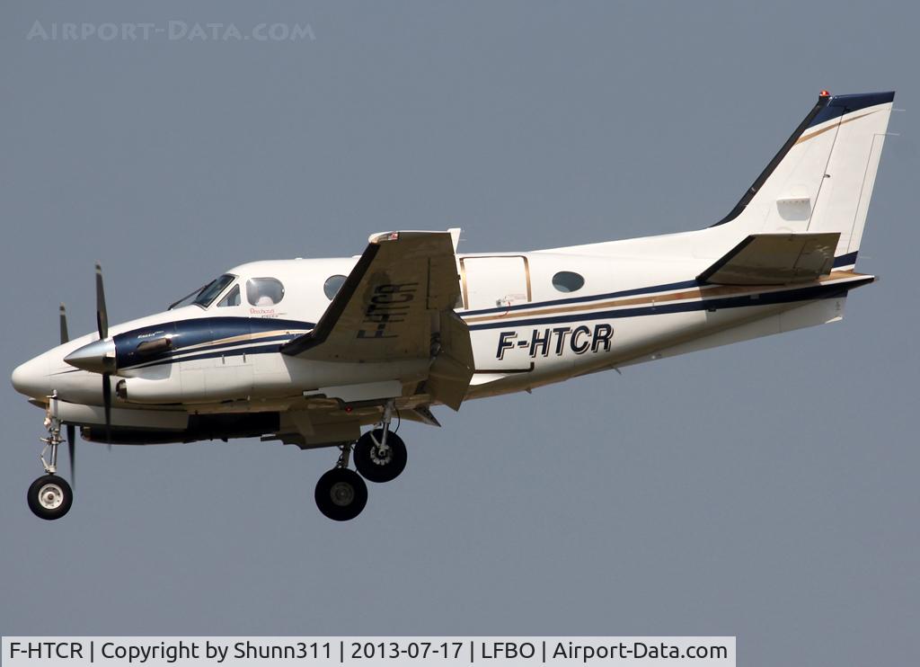F-HTCR, 2008 Hawker Beechcraft C90GTI King Air C/N LJ-1887, Landing rwy 32L