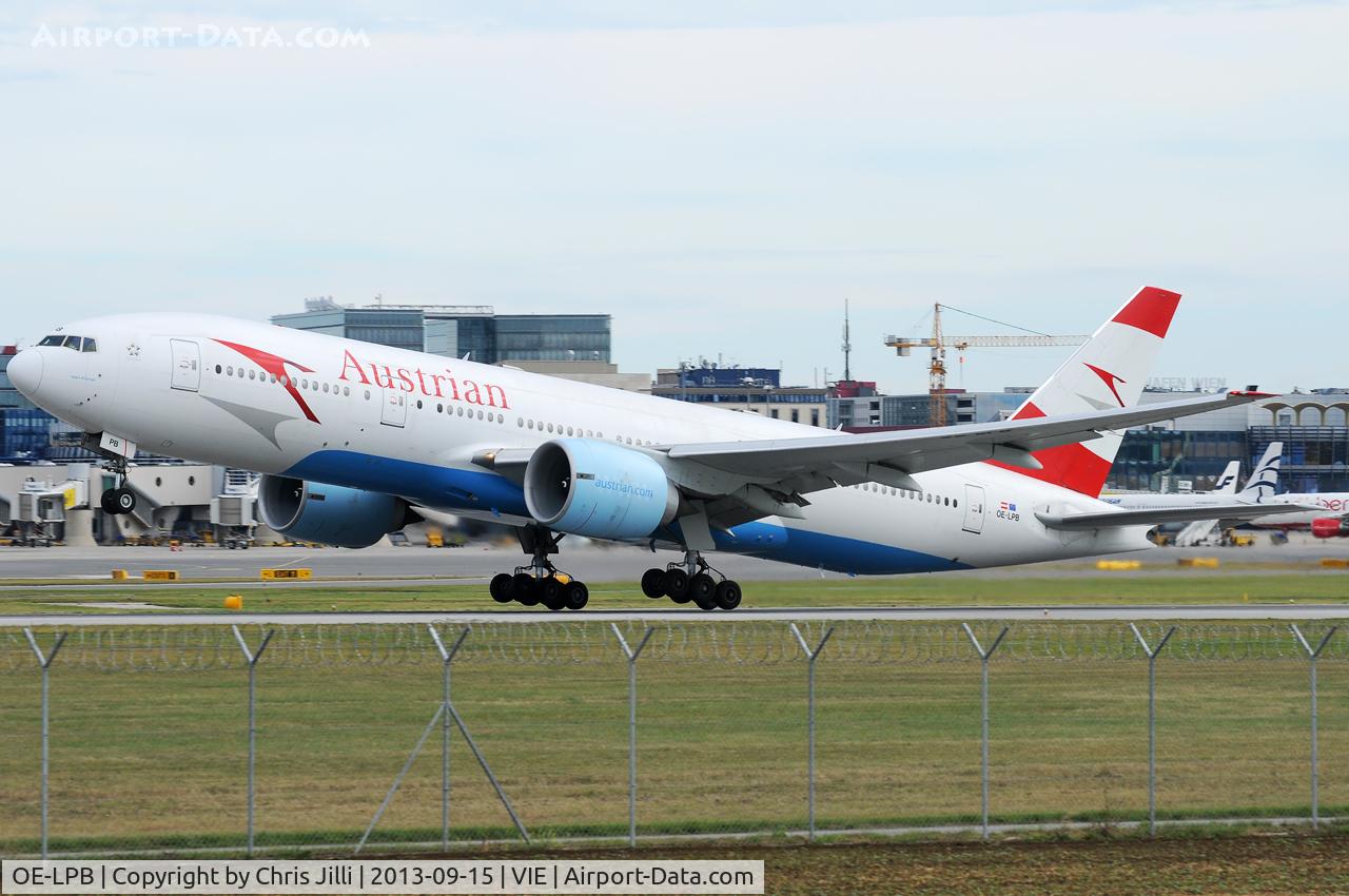 OE-LPB, 1998 Boeing 777-2Z9/ER C/N 28699, Austrian Airlines