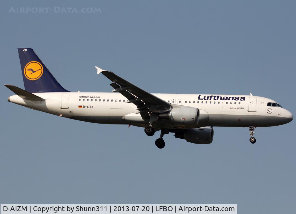 D-AIZM, 2012 Airbus A320-214 C/N 5203, Landing rwy 14R
