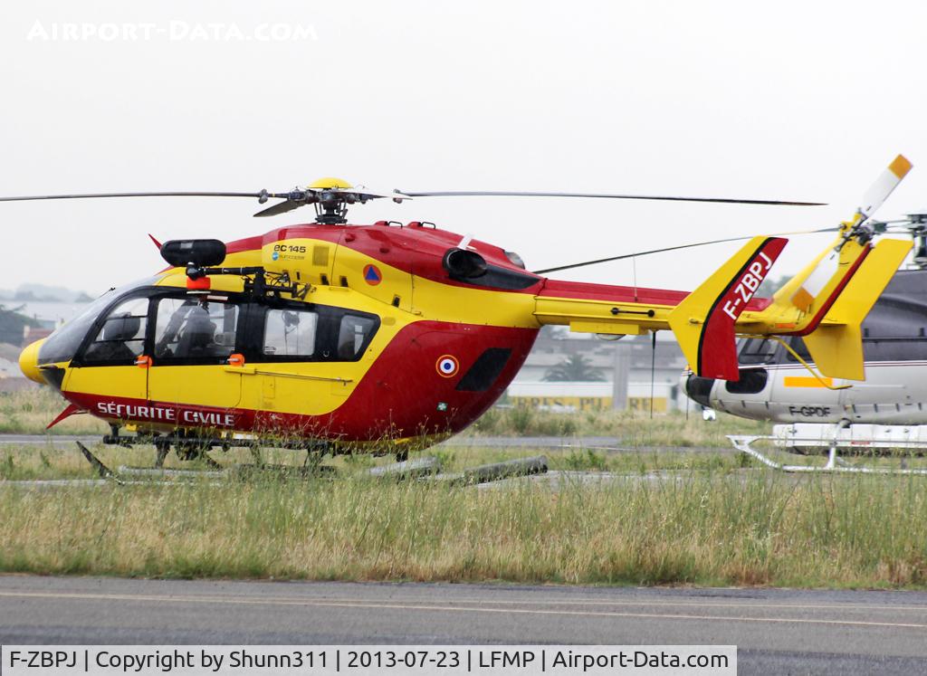 F-ZBPJ, Eurocopter-Kawasaki EC-145 (BK-117C-2) C/N 9017, At his gate...