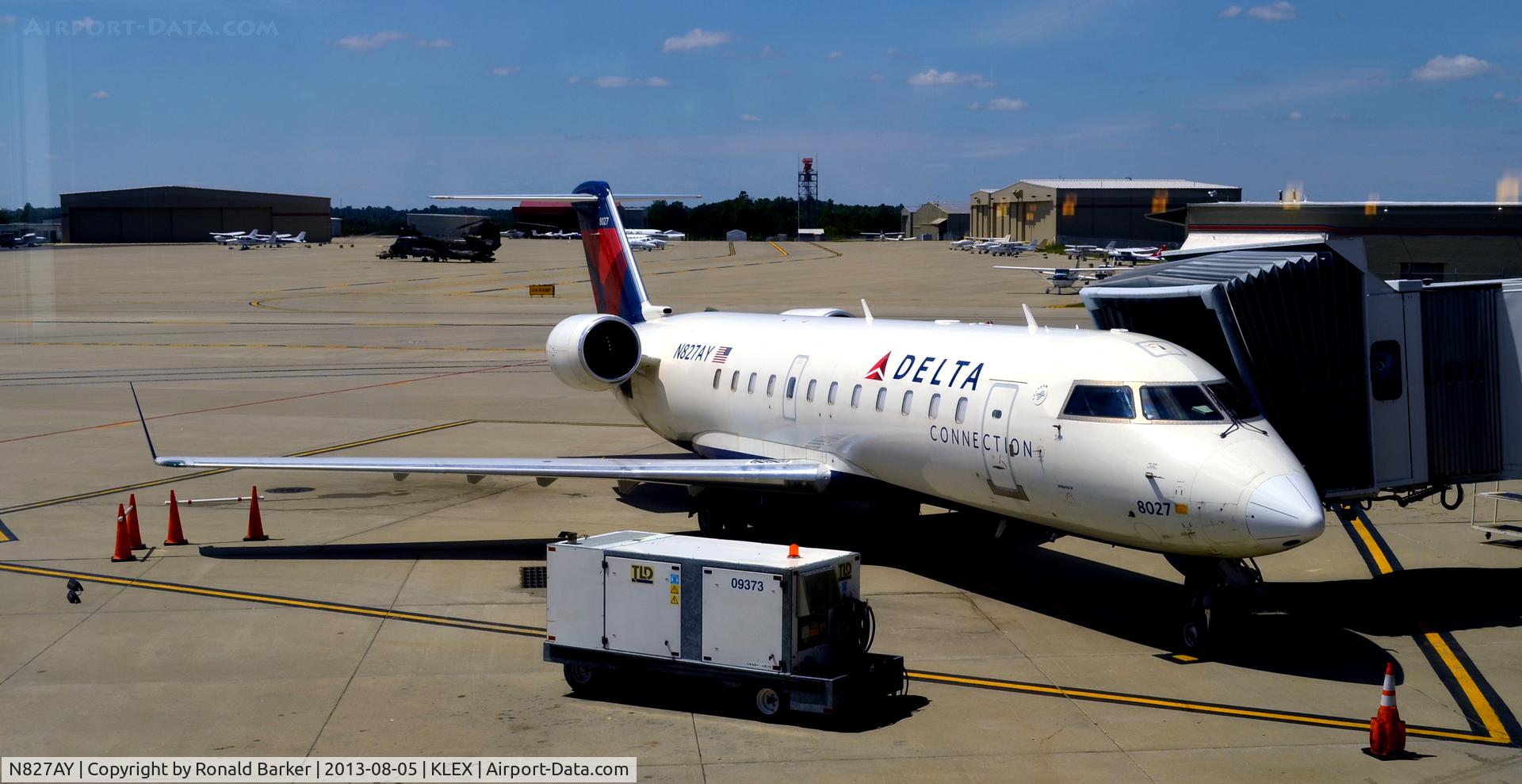 N827AY, 2005 Canadair CRJ-200LR (CL-600-2B19) C/N 8027, Lexington