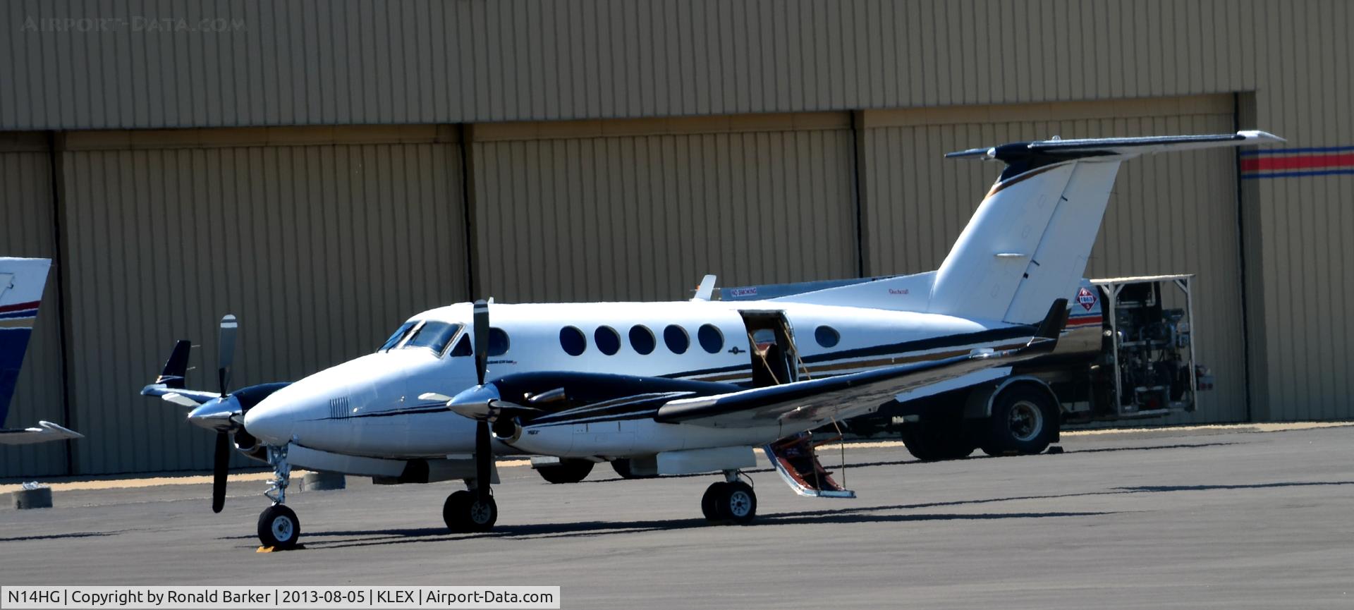 N14HG, 1982 Beech B200 King Air C/N BB-1071, Aircraft on parking ramp  N---HG