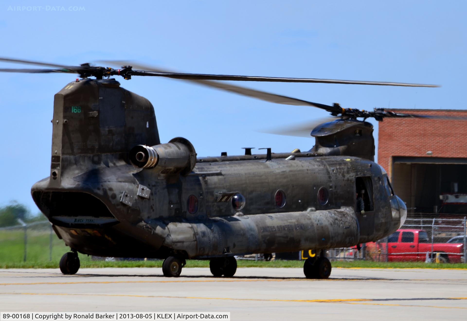 89-00168, 1989 Boeing Vertol CH-47D Chinook C/N M.3322, Taxi for takeoff