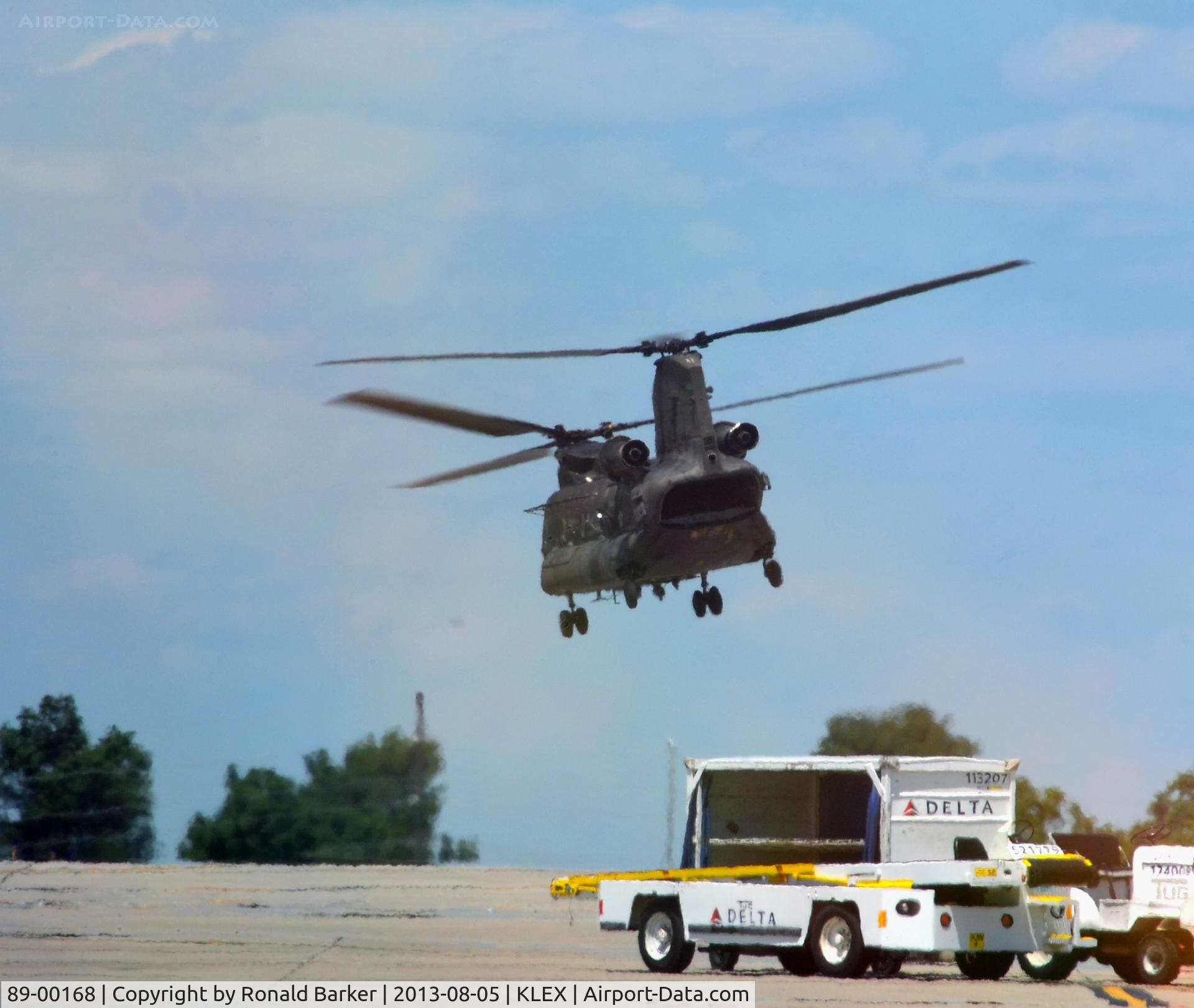 89-00168, 1989 Boeing Vertol CH-47D Chinook C/N M.3322, Takeoff LEX