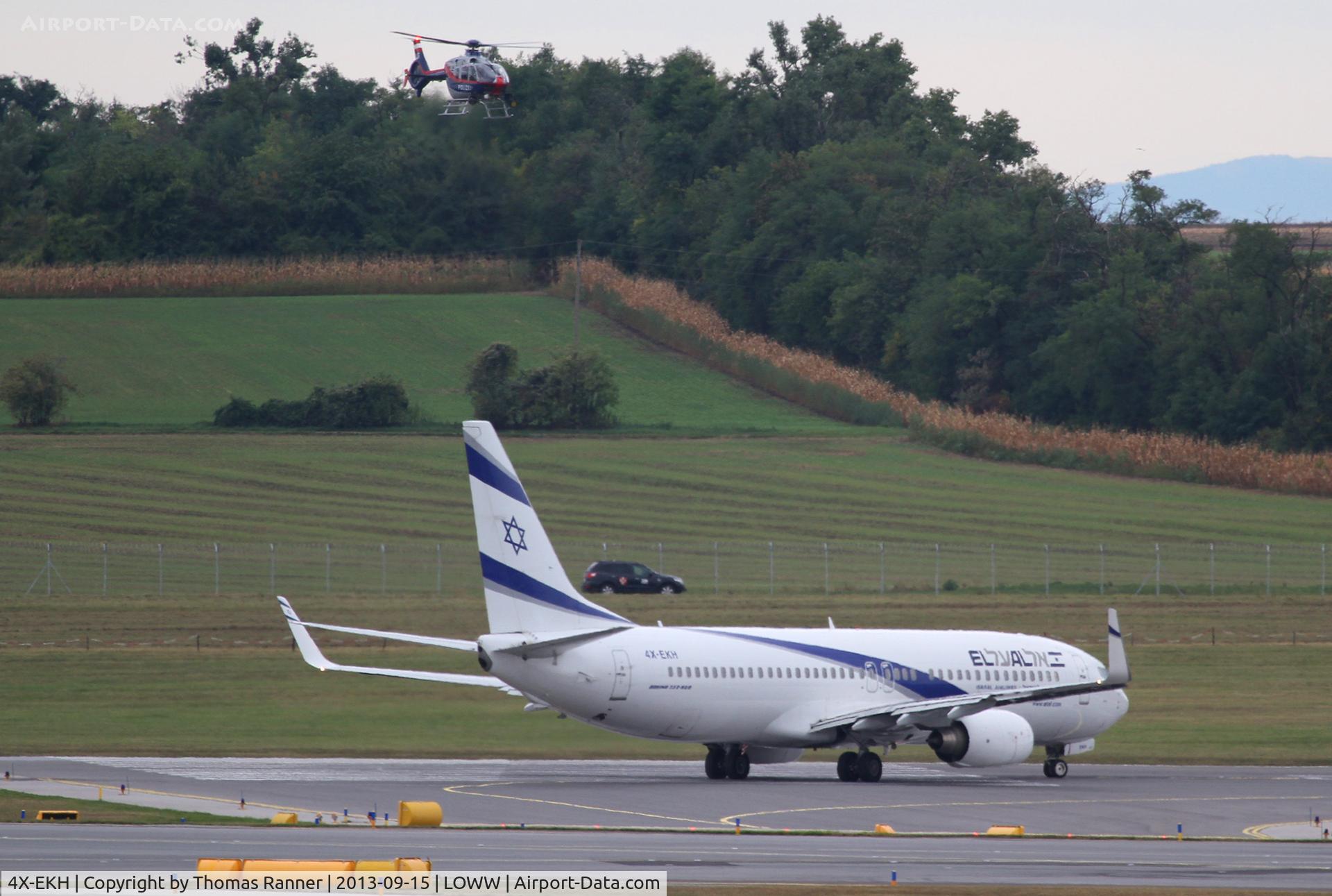 4X-EKH, 2009 Boeing 737-85P C/N 35458, El Al B737 note the Police helicopter