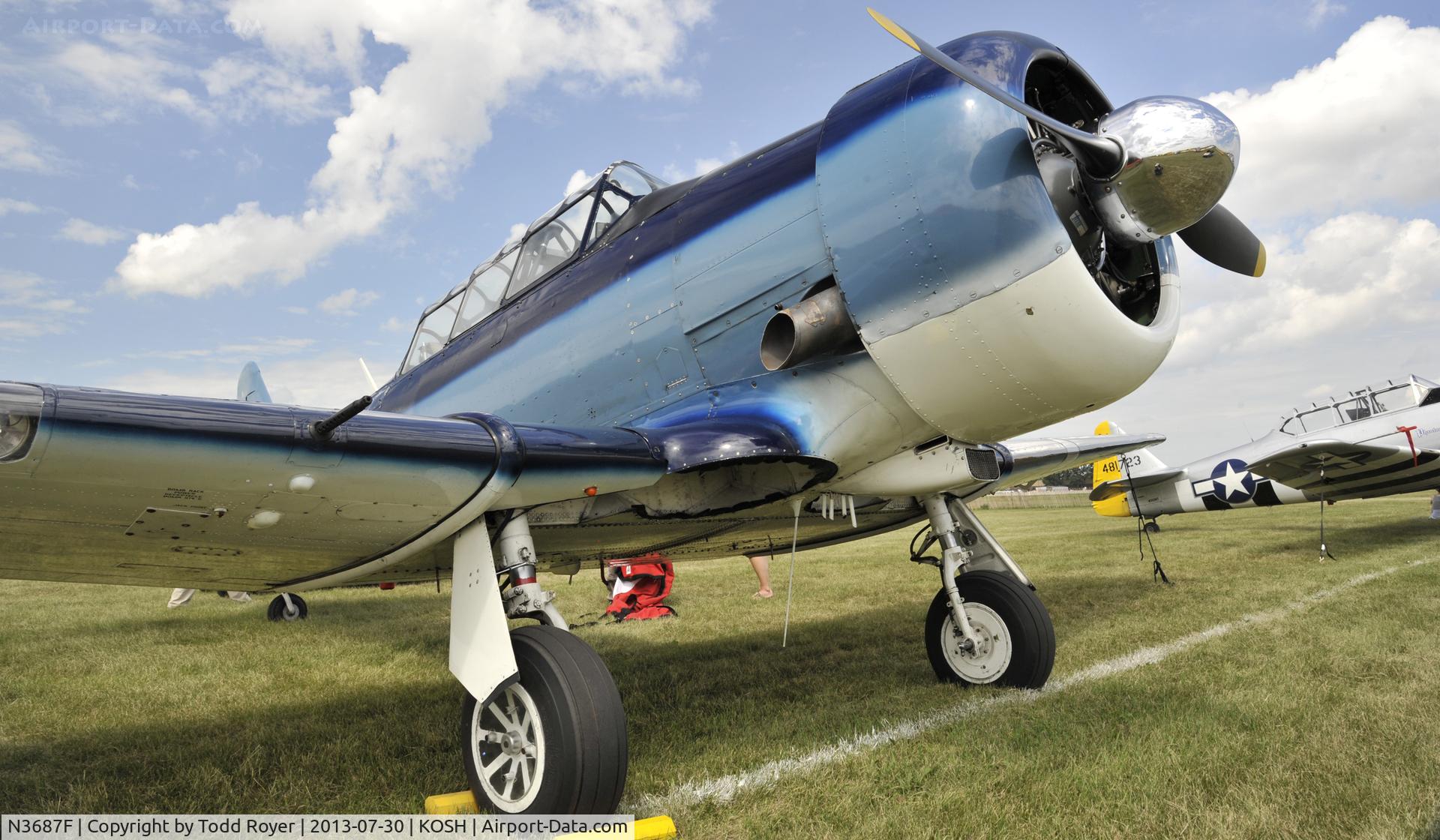 N3687F, 1958 North American SNJ-5 Texan Texan C/N 88-15902, Airventure 2013