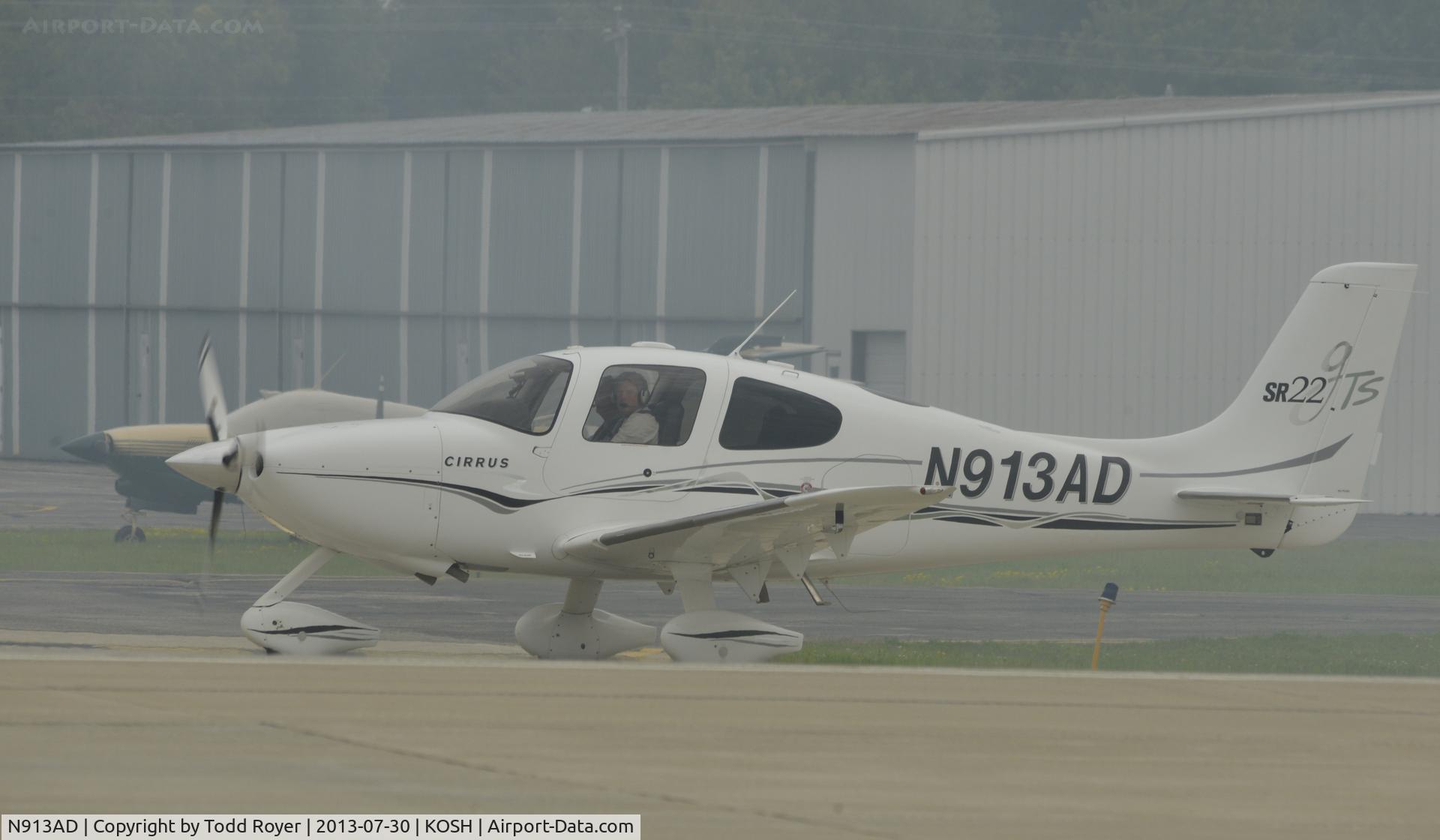 N913AD, 2005 Cirrus SR22 GTS C/N 1520, Airventure 2013