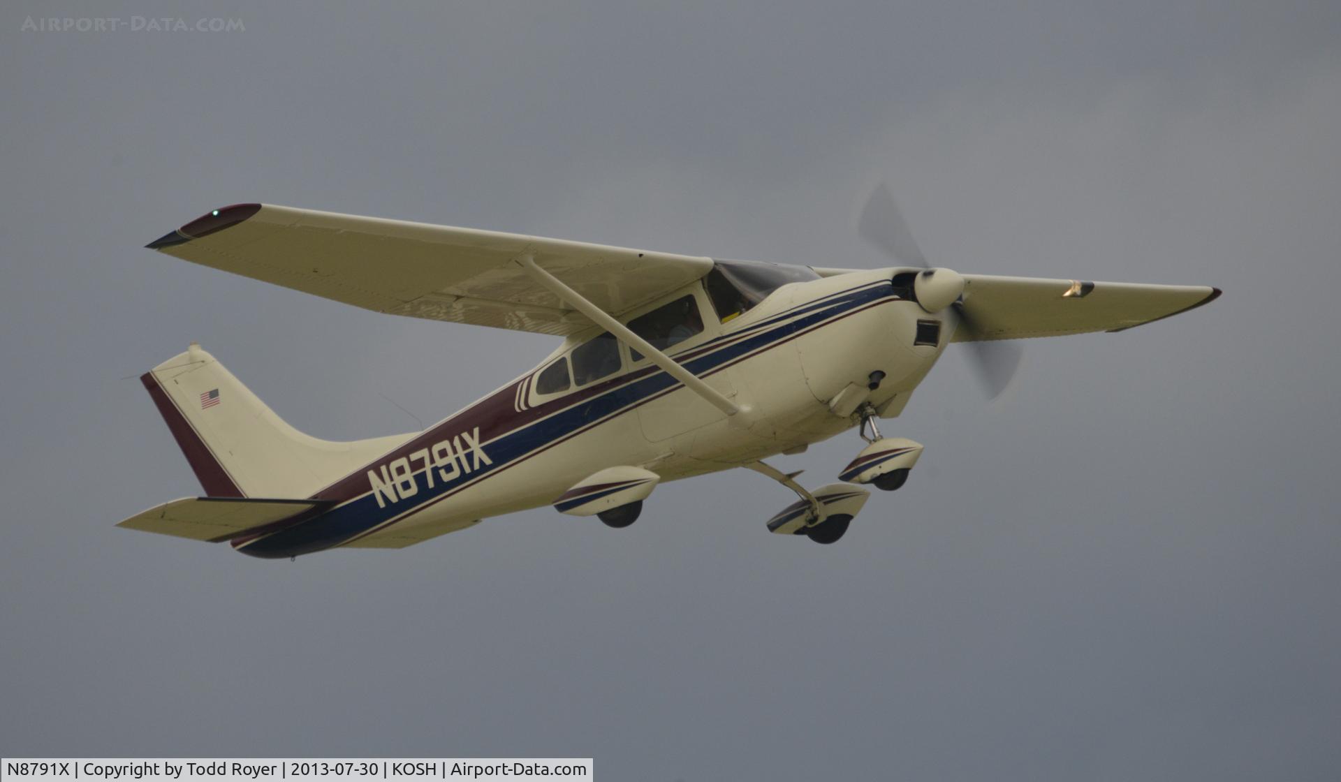 N8791X, 1961 Cessna 182D Skylane C/N 18253191, Airventure 2013