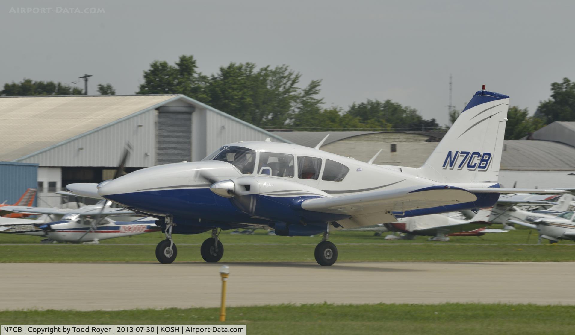 N7CB, 1972 Piper PA-23-250 Apache C/N 27-4802, Airventure 2013