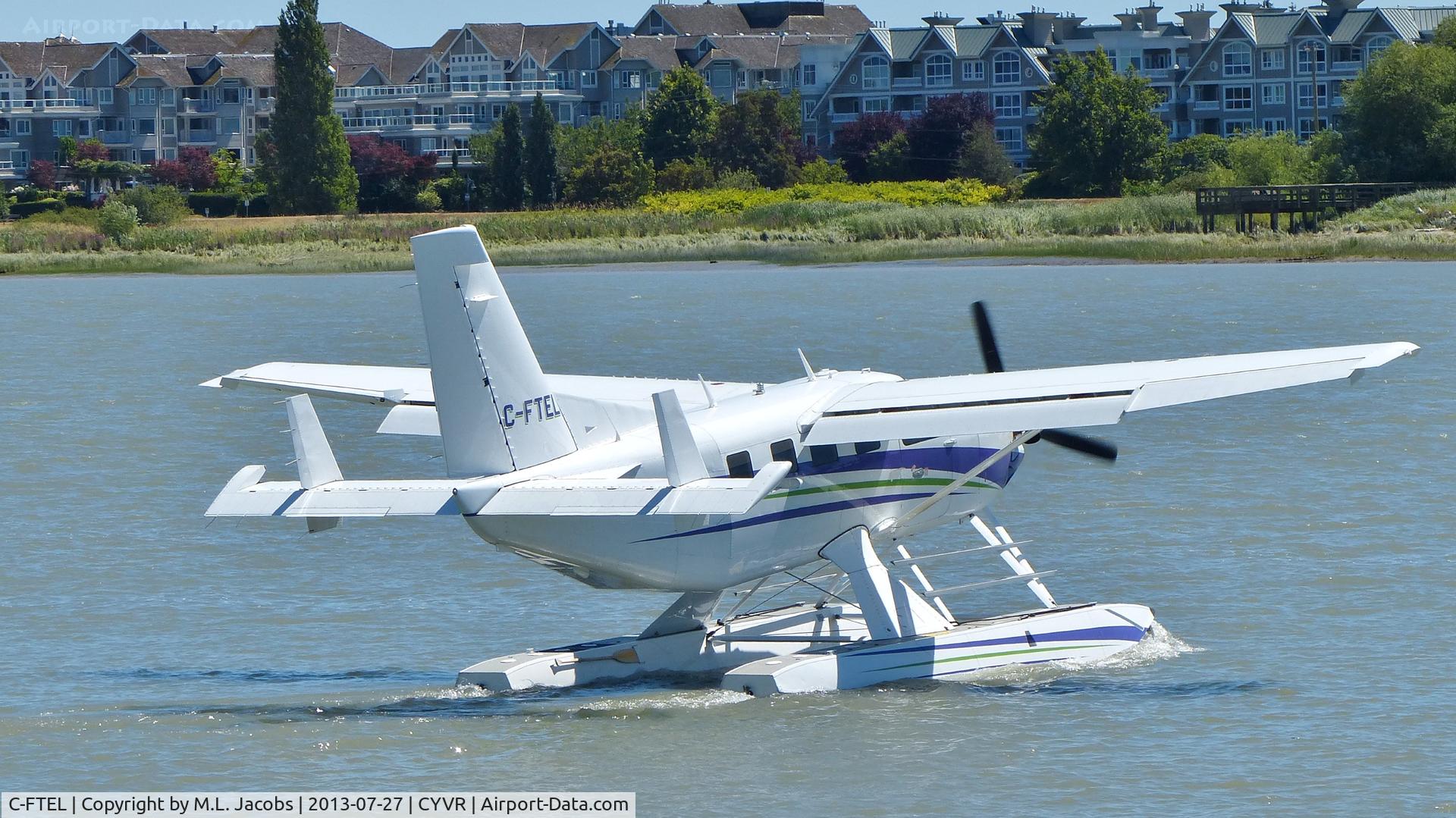 C-FTEL, 2009 Quest Kodiak 100 C/N 100-0027, Private Telus Kodiak taxiing out on the Fraser River.