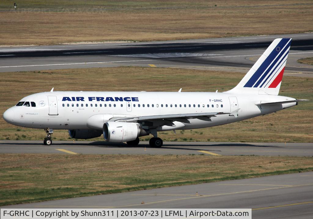 F-GRHC, 1999 Airbus A319-111 C/N 998, Lining up rwy 31R for departure...
