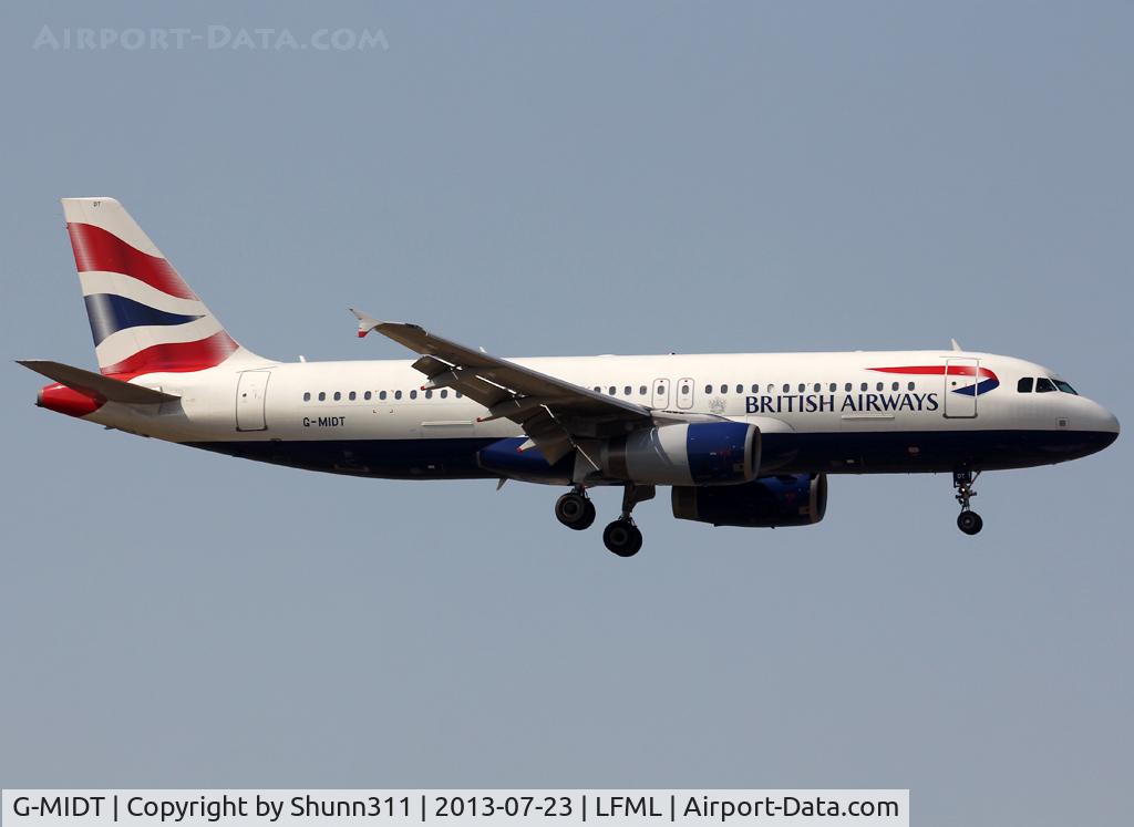 G-MIDT, 2001 Airbus A320-232 C/N 1418, Landing rwy 31R