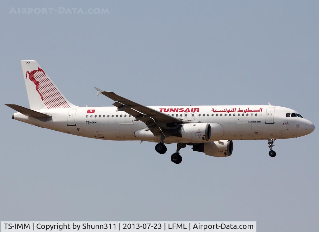 TS-IMM, 1999 Airbus A320-211 C/N 0975, Landing rwy 31R with modified tail c/s