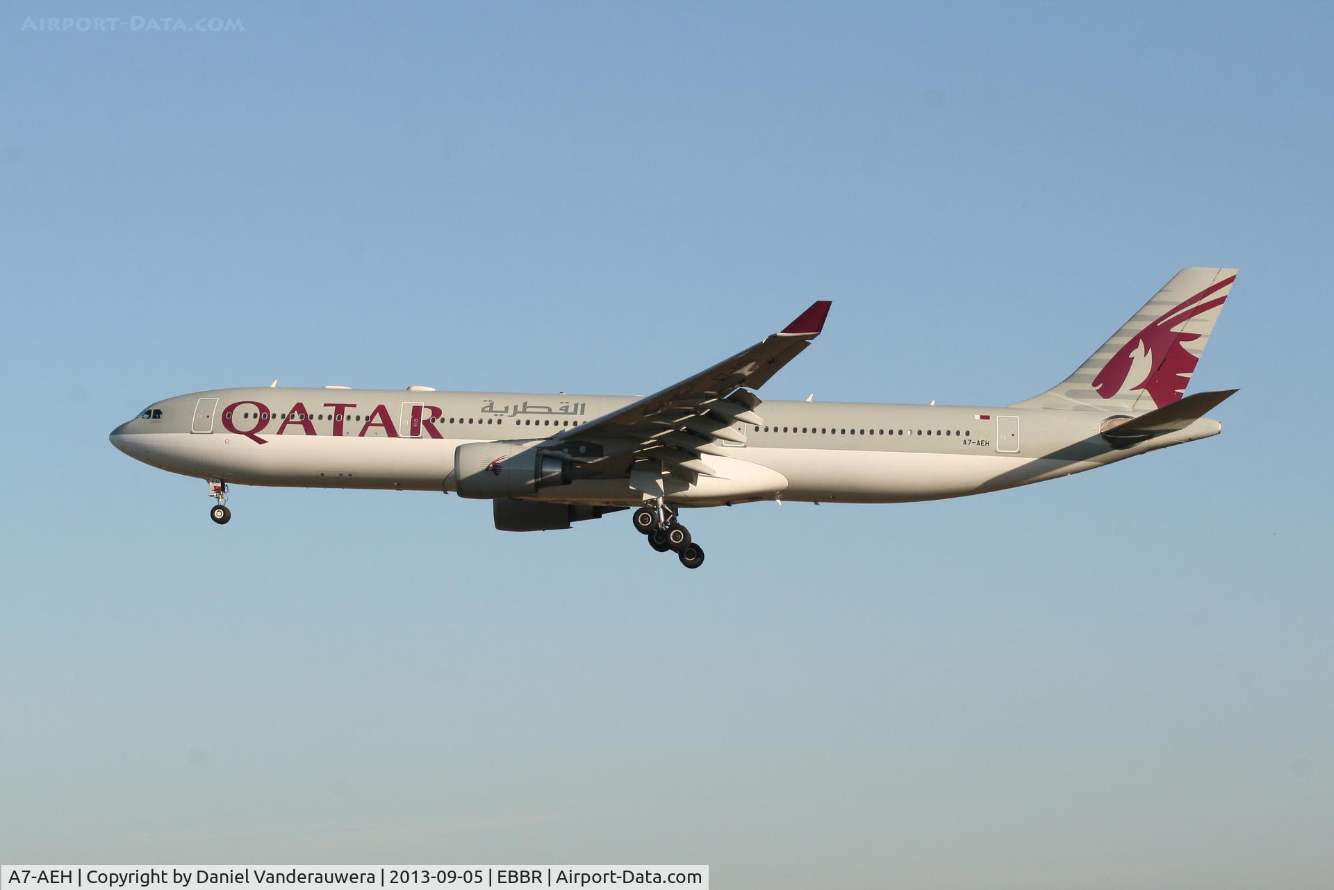 A7-AEH, 2006 Airbus A330-302 C/N 789, Arrival of flight QR939 to RWY 25L