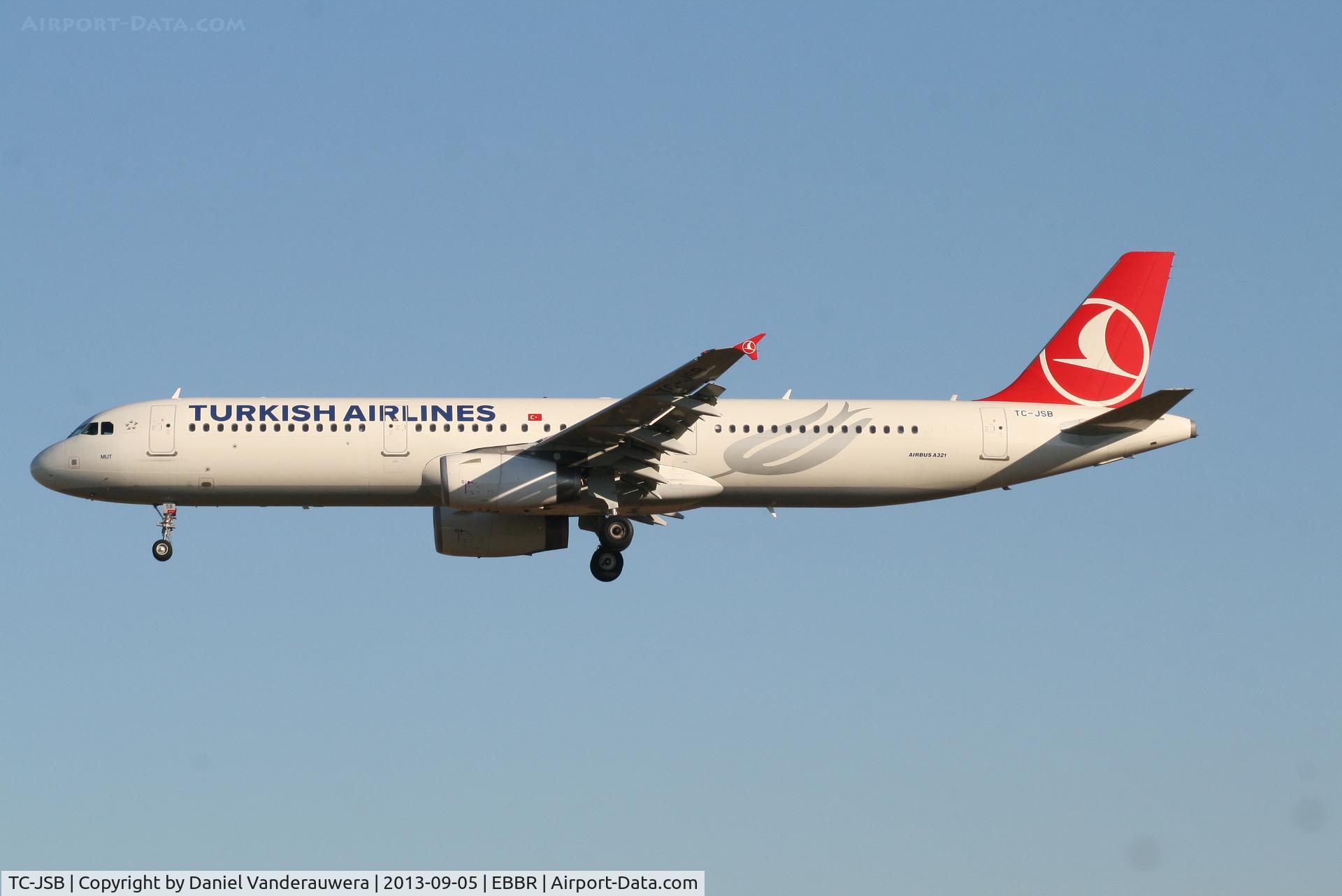 TC-JSB, 2012 Airbus A321-231 C/N 5205, Arrival of flight TK5441 to RWY 25L