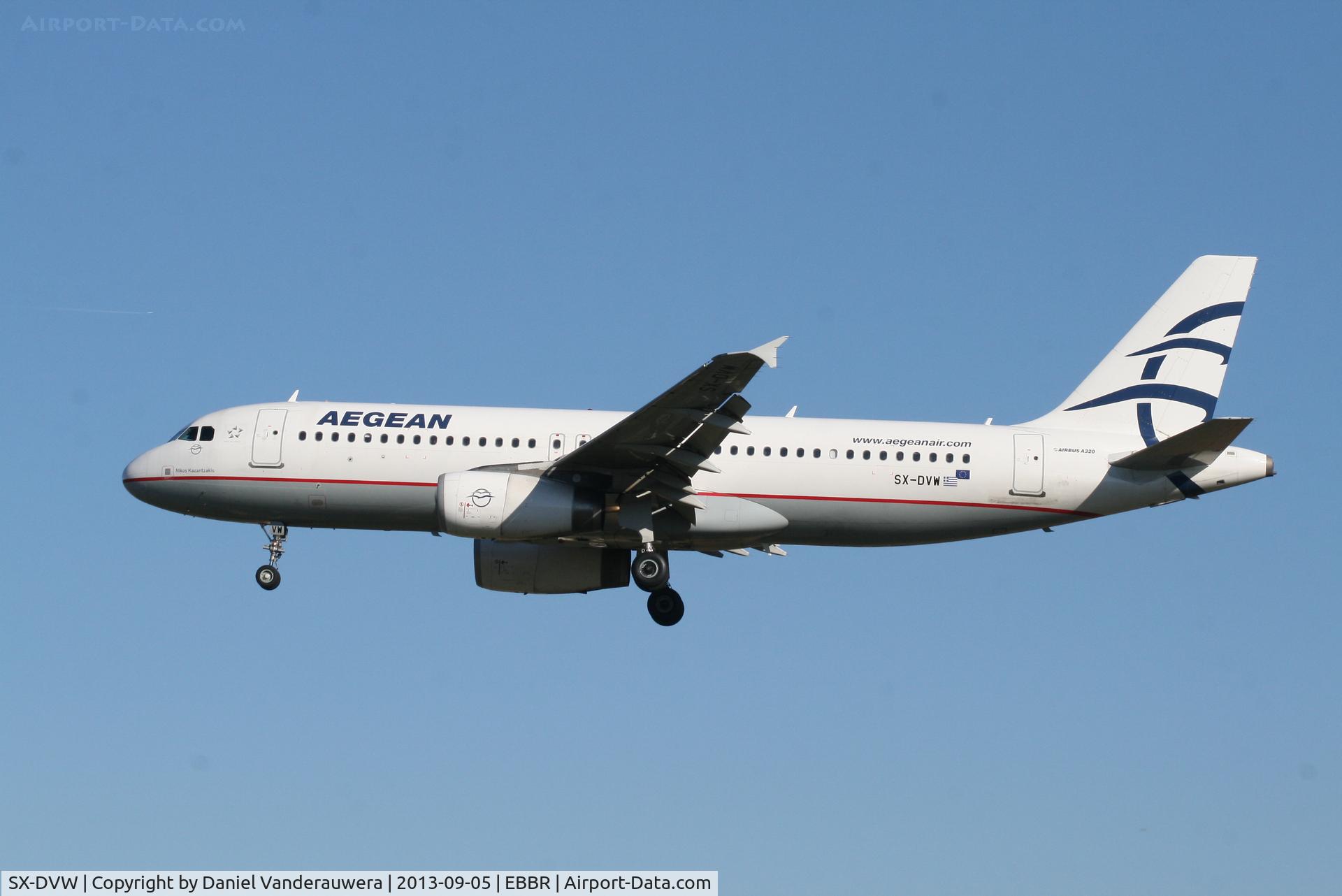 SX-DVW, 2009 Airbus A320-232 C/N 3785, Arrival of flight A3 470 to RWY 25L