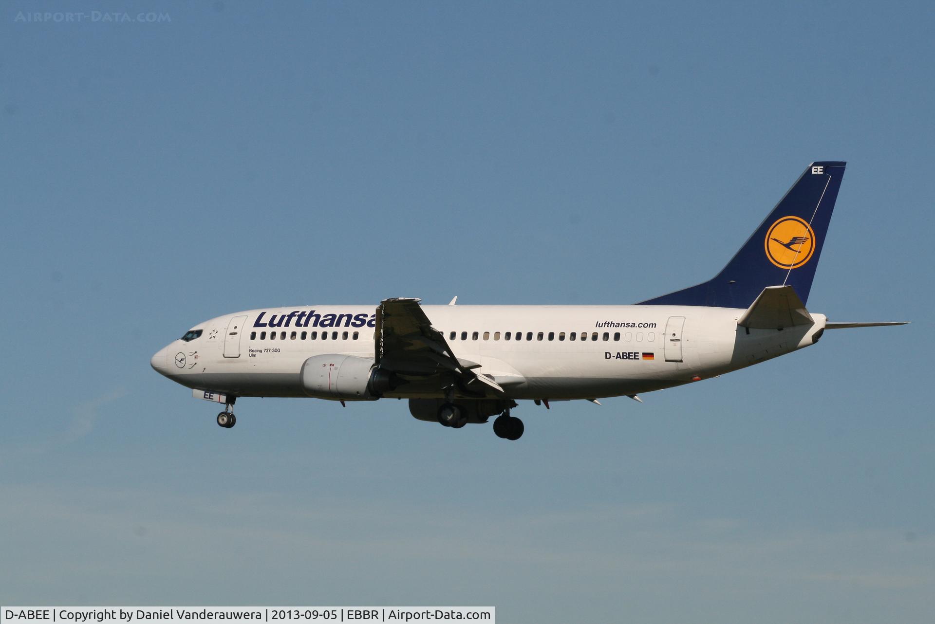 D-ABEE, 1991 Boeing 737-330 C/N 25216, Arrival of flight LH1008 to RWY 25L