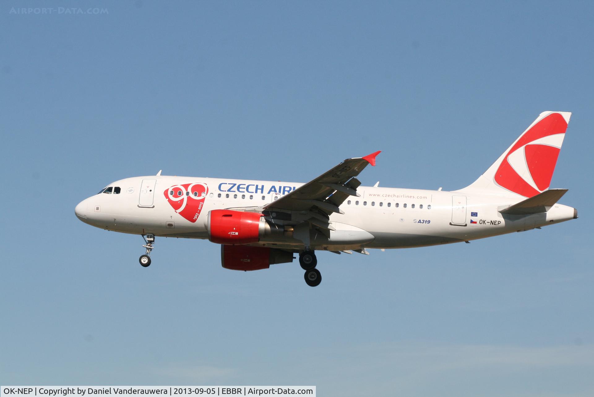 OK-NEP, 2008 Airbus A319-111 C/N 3660, Arrival of flight OK630 to RWY 25L