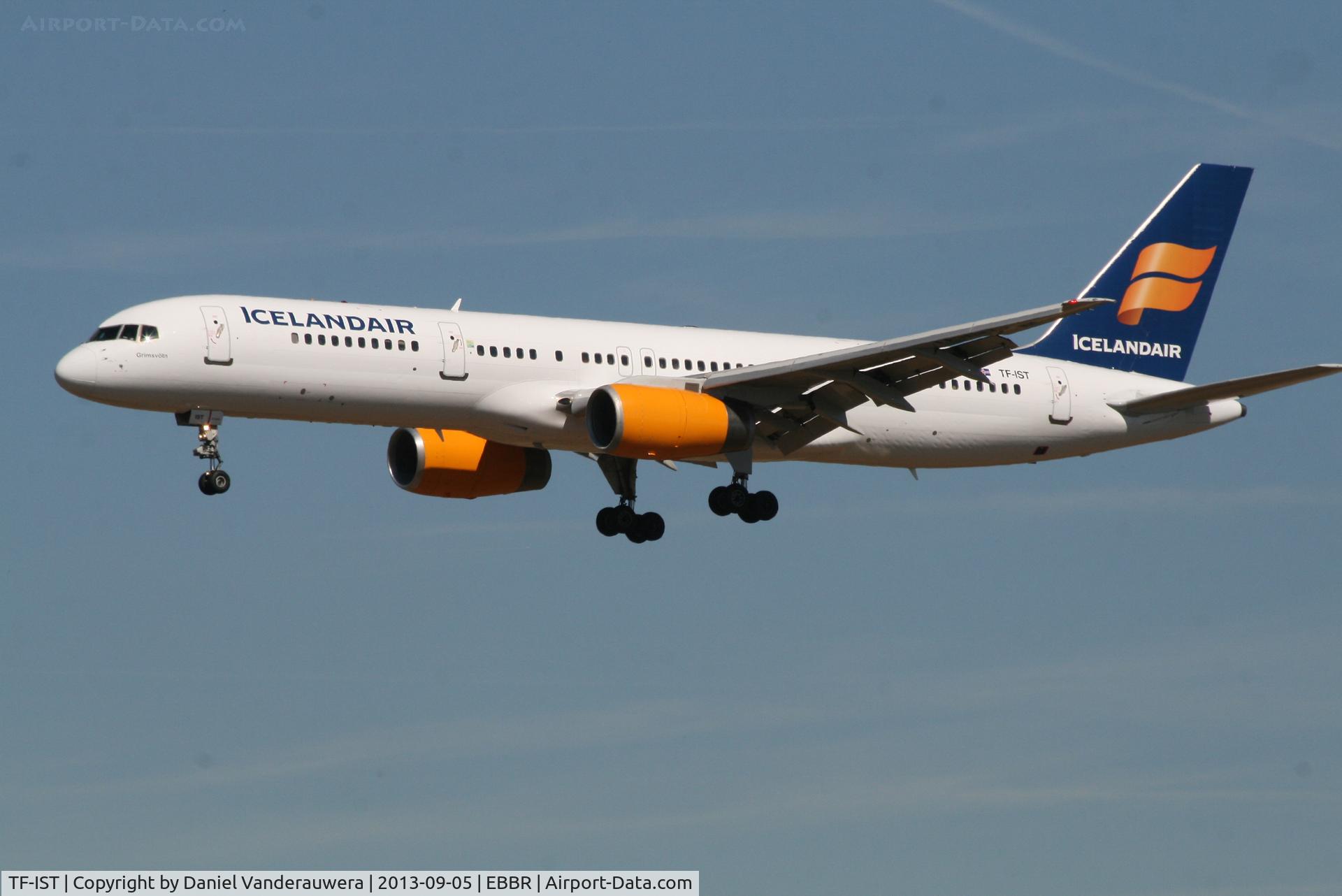 TF-IST, 2000 Boeing 757-256 C/N 29307, Arrival of flight FI554 to RWY 25L