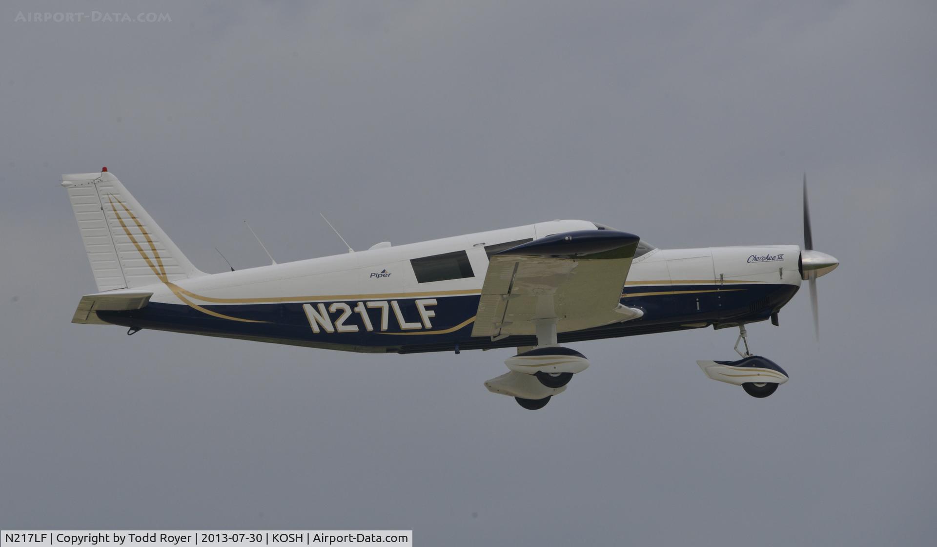 N217LF, 1969 Piper PA-32-260 Cherokee Six C/N 32-1157, Airventure 2013