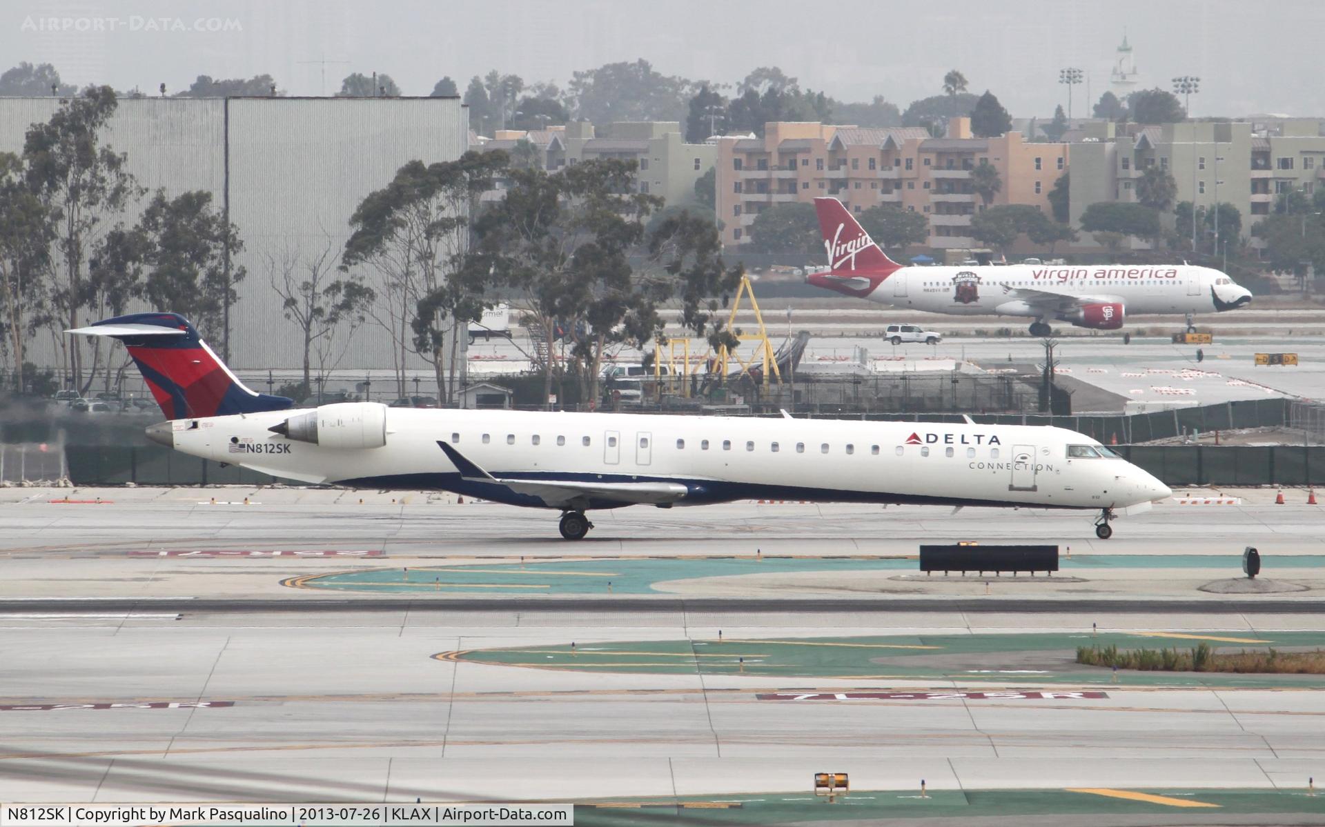 N812SK, 2006 Bombardier CRJ-900ER (CL-600-2D24) C/N 15098, CL600-2D24