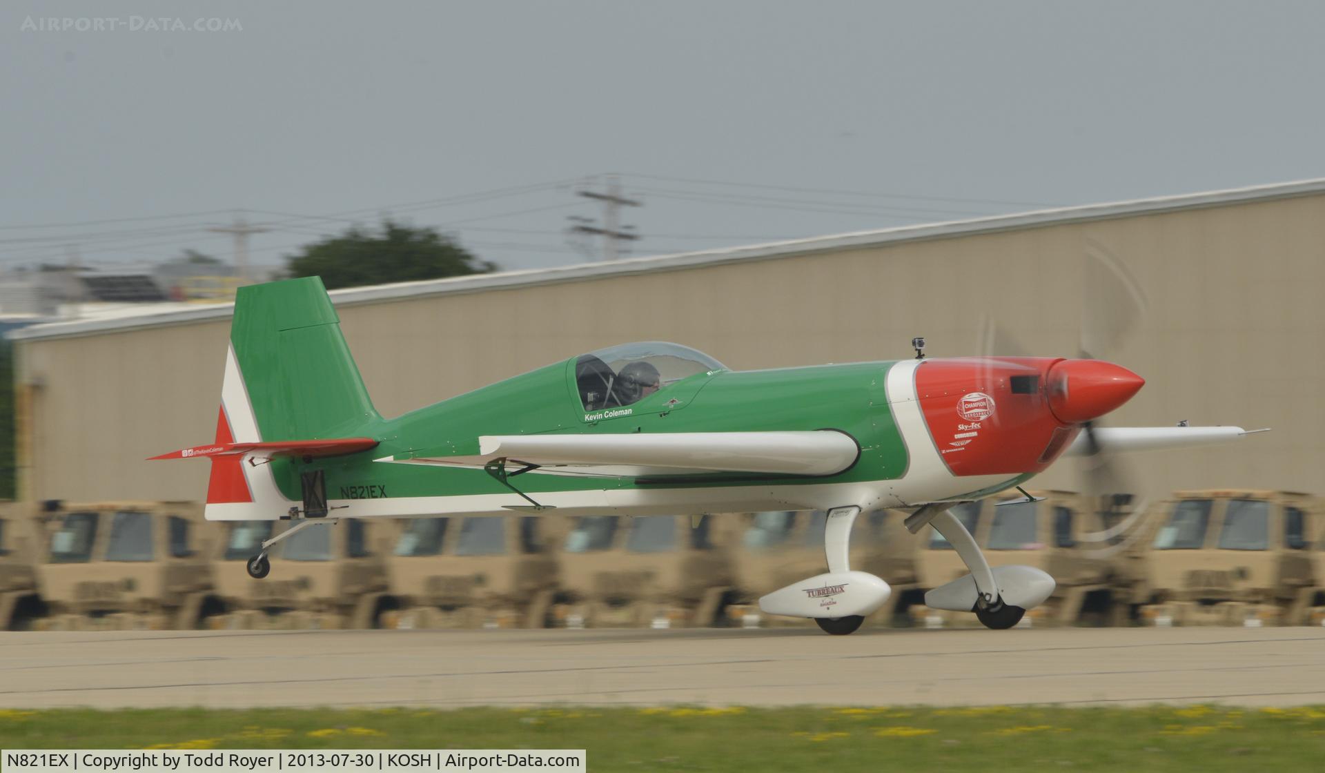 N821EX, 2006 Extra EA-300S C/N 1035, Airventure 2013