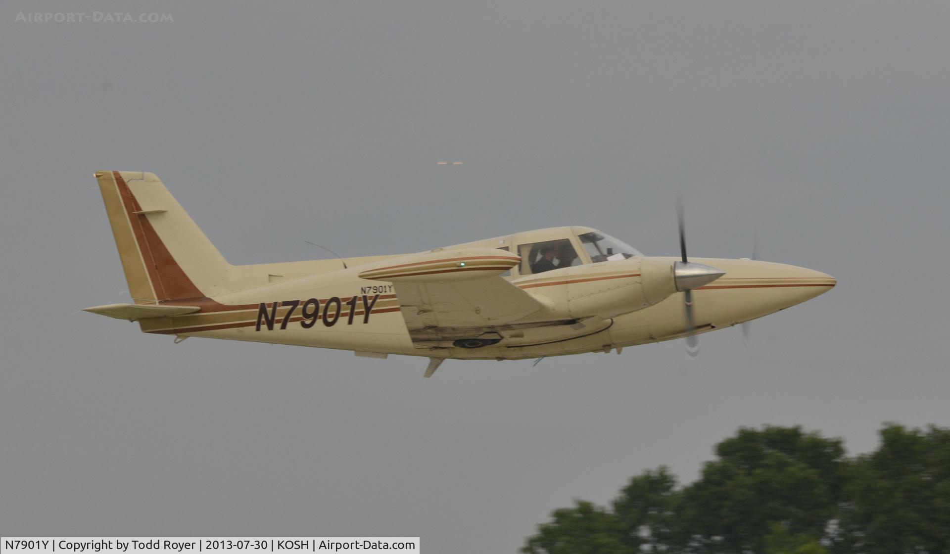N7901Y, 1966 Piper PA-30 Twin Comanche C/N 30-988, Airventure 2013