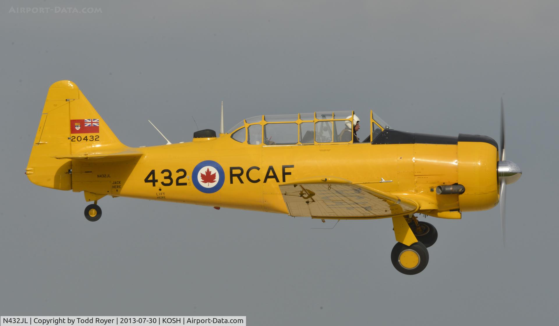 N432JL, Canadian Car & Foundry Harvard MK IV C/N CCF4-223, Airventure 2013