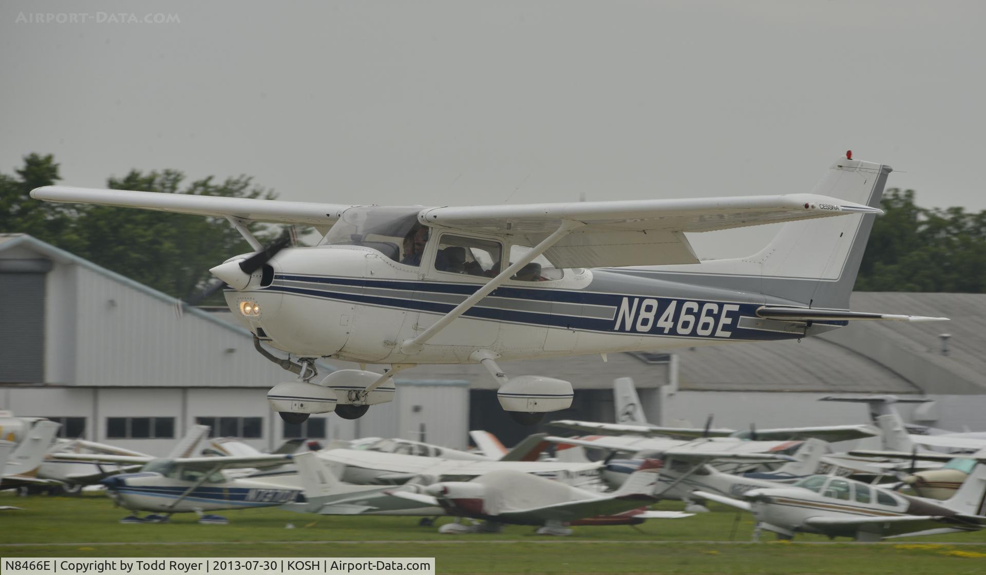 N8466E, Cessna 172N C/N 17272207, Airventure 2013