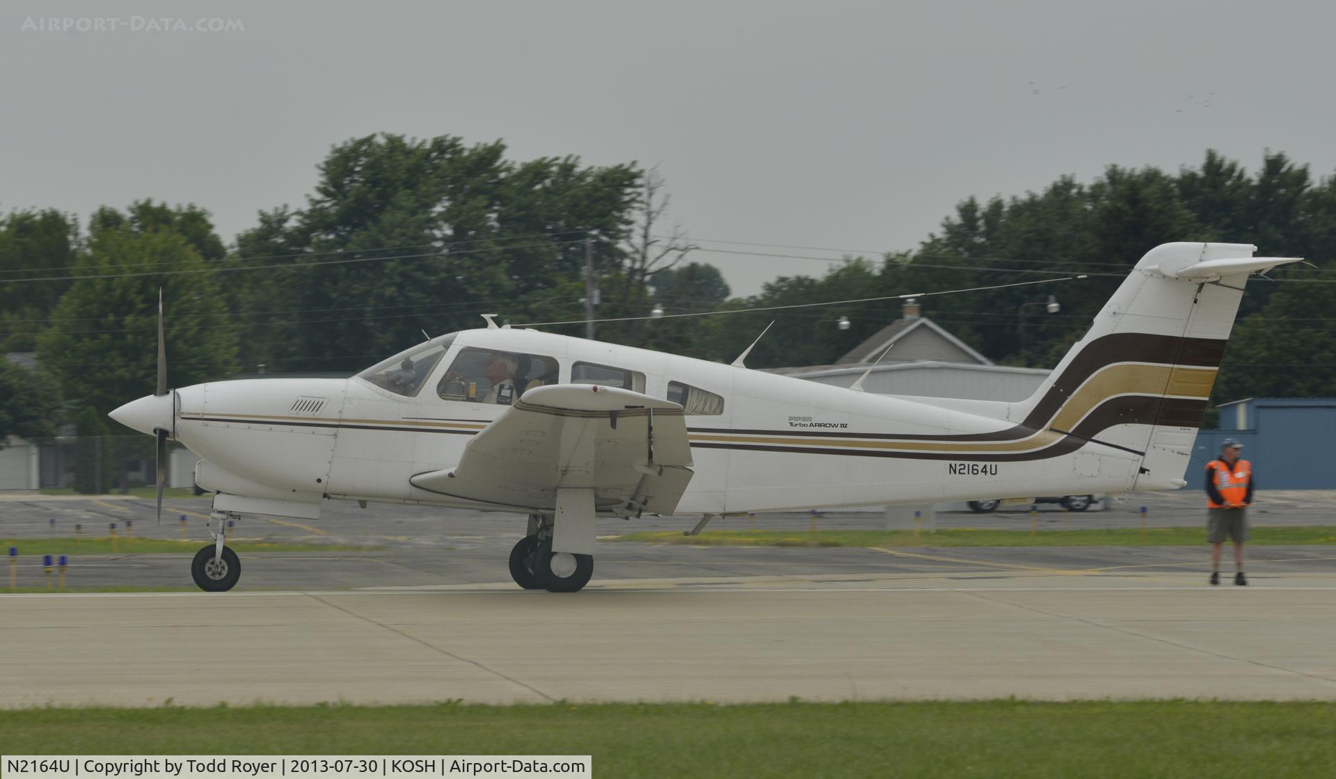 N2164U, 1979 Piper PA-28RT-201T Arrow IV C/N 28R-7931101, Airventure 2013
