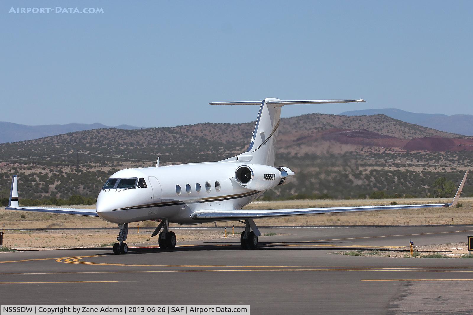 N555DW, 1985 Gulfstream Aerospace G-1159A Gulfstream III C/N 459, At Santa Fe Municipal