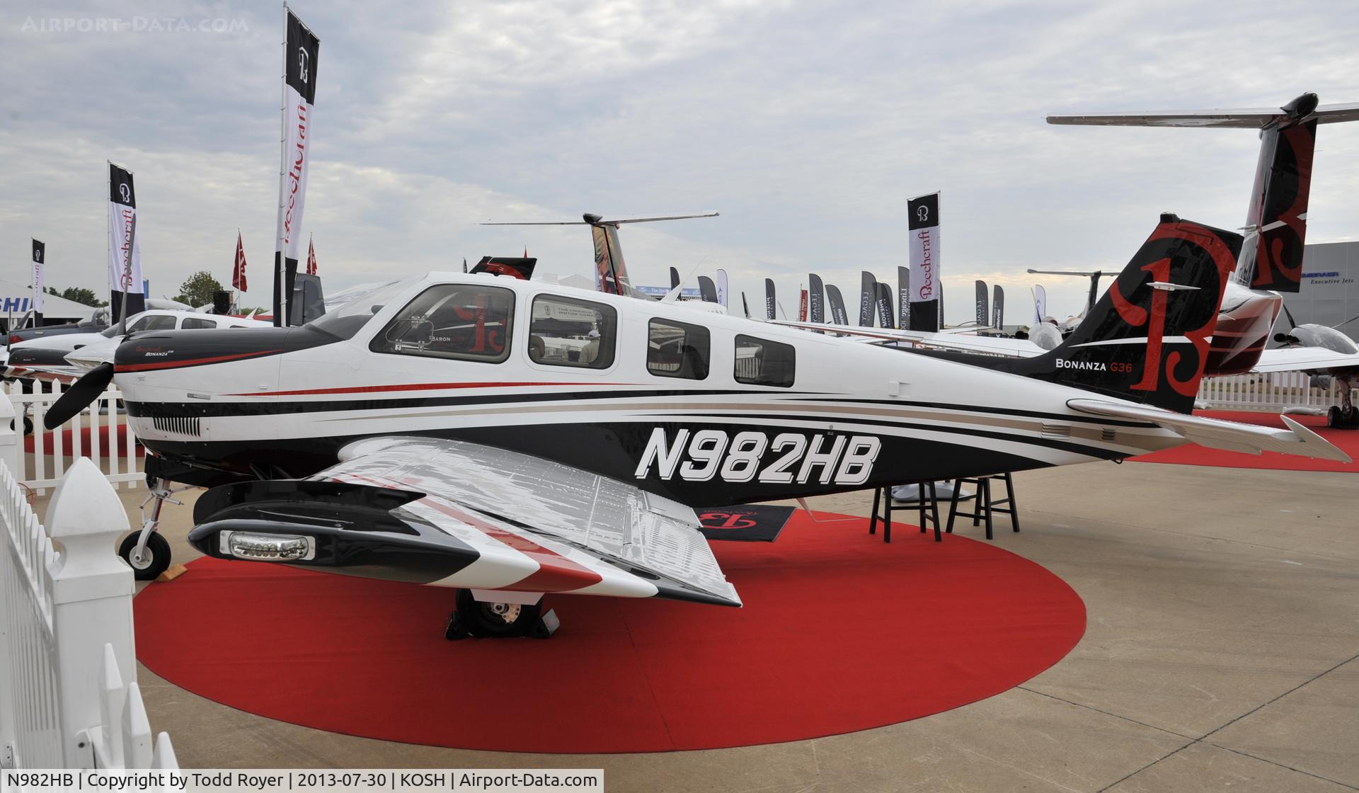 N982HB, 2012 Hawker Beechcraft Corp G36 Bonanza C/N E-3982, Airventure 2013