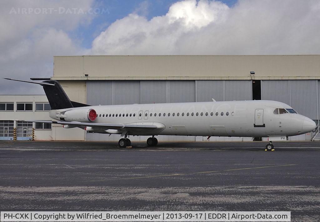 PH-CXK, 1990 Fokker 100 (F-28-0100) C/N 11313, StarAlliance logo and titles removed.