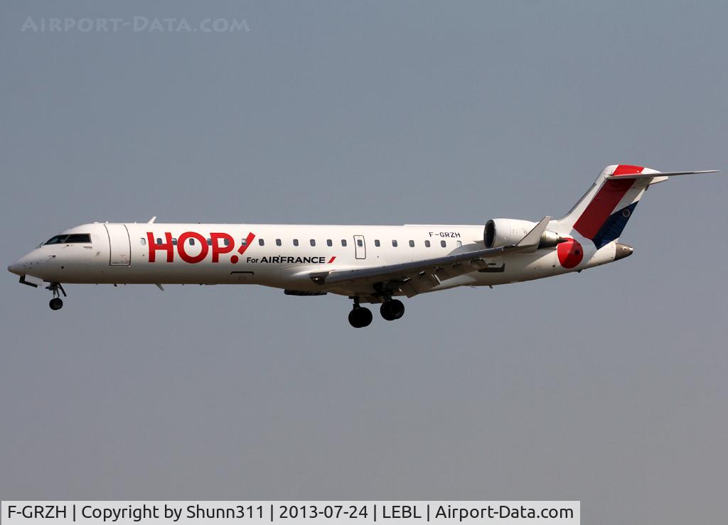 F-GRZH, 2003 Canadair CRJ-702 (CL-600-2C10) Regional Jet C/N 10089, Landing rwy 25R