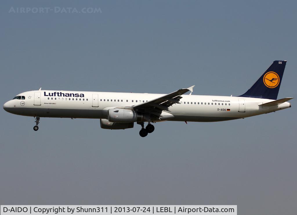 D-AIDO, 2012 Airbus A321-231 C/N 4994, Landing rwy 25R