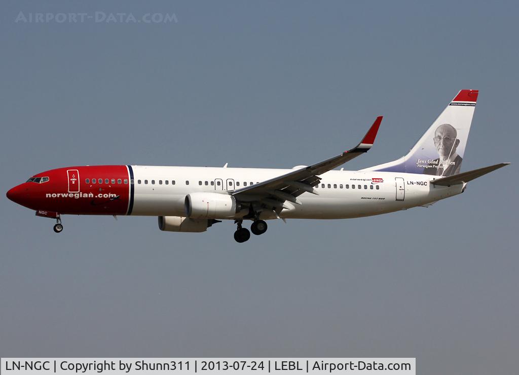 LN-NGC, 2012 Boeing 737-8JP C/N 39016, Landing rwy 25R