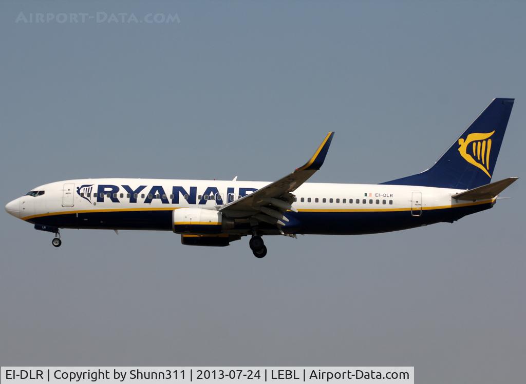 EI-DLR, 2006 Boeing 737-8AS C/N 33596, Landing rwy 25R
