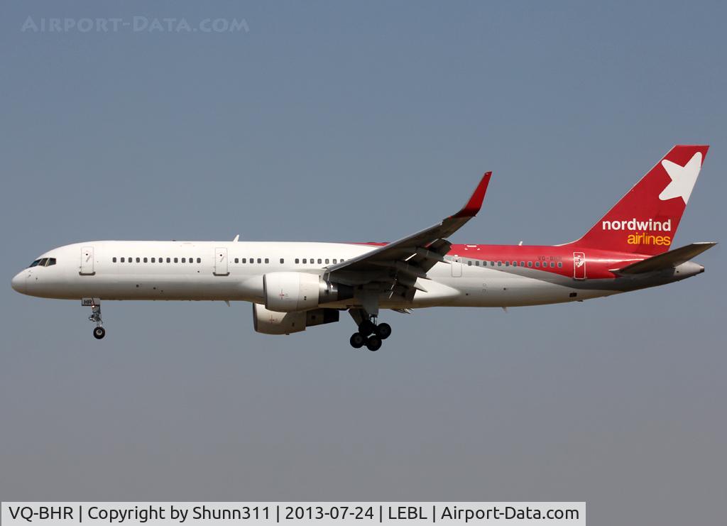 VQ-BHR, 2002 Boeing 757-2Q8 C/N 30046, Landing rwy 25R
